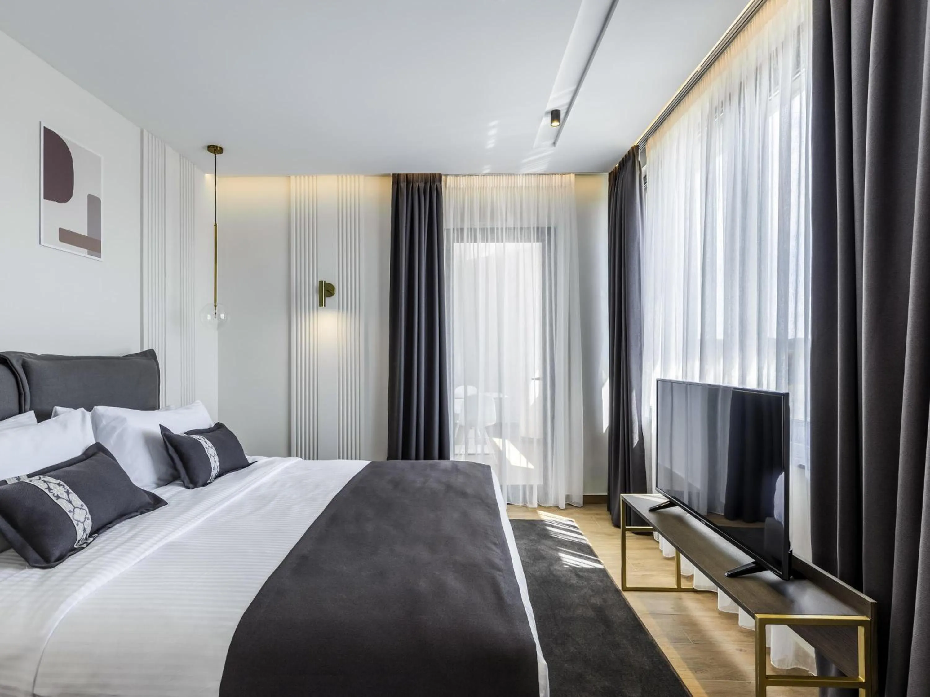 Bedroom, Bed in Mövenpick Hotel Lalez Durres