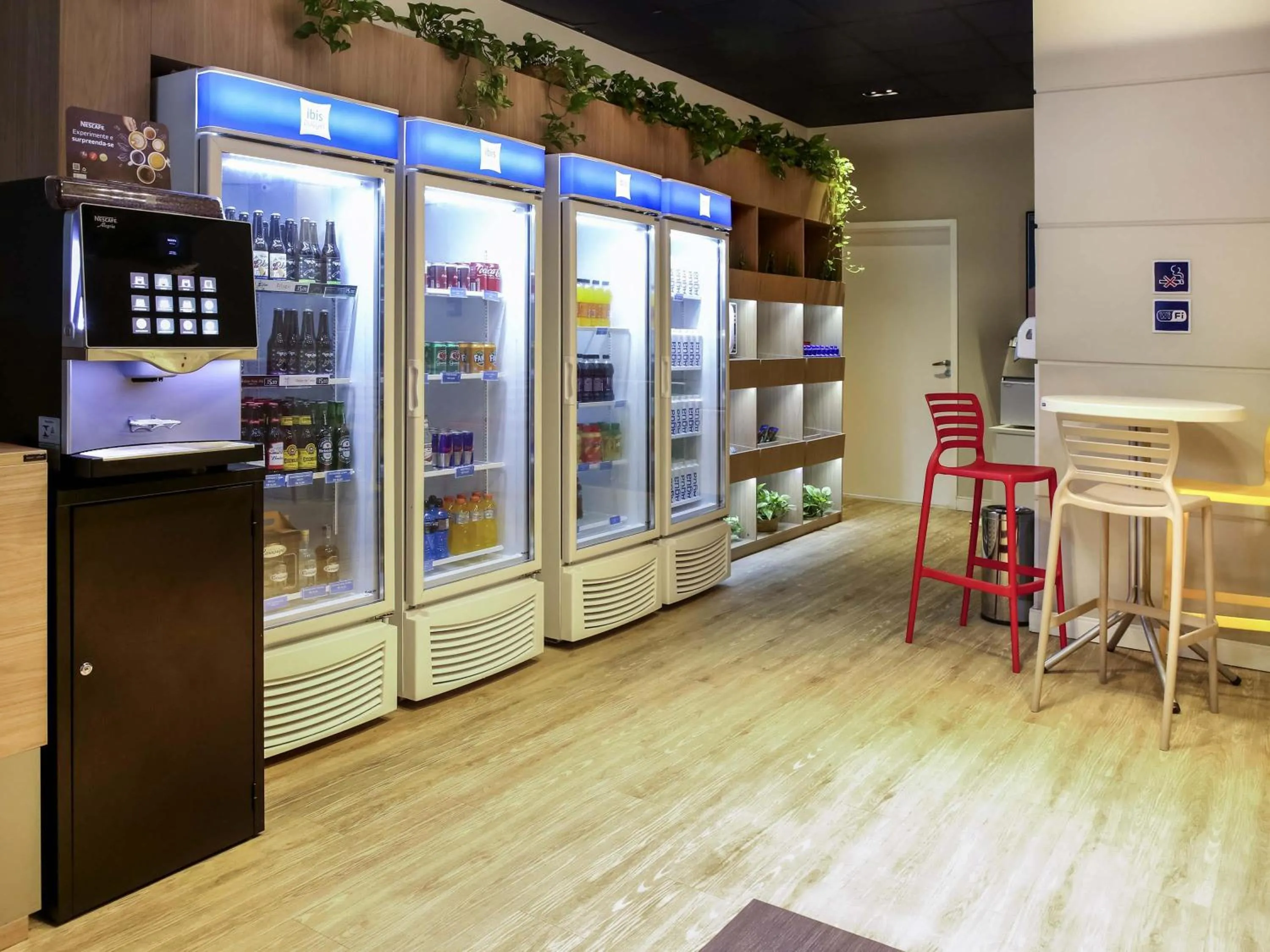 Restaurant/places to eat in ibis budget Maceió Pajuçara