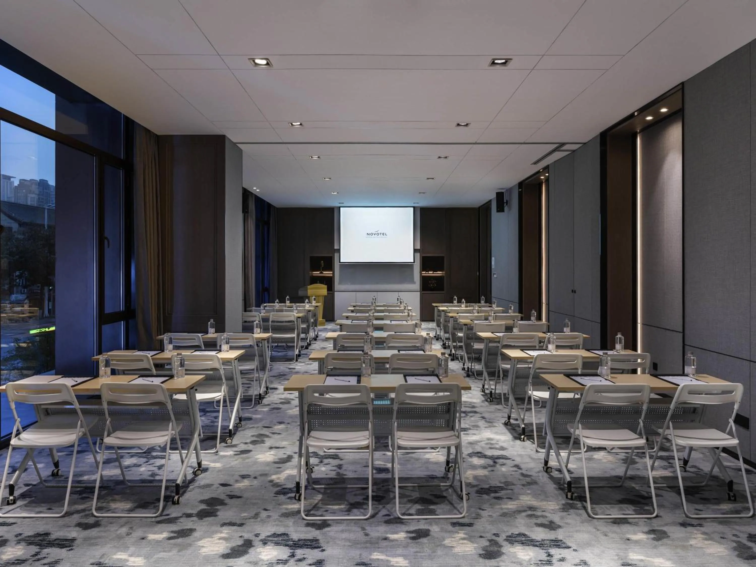 Meeting/conference room in Novotel Tianjin Drum Tower