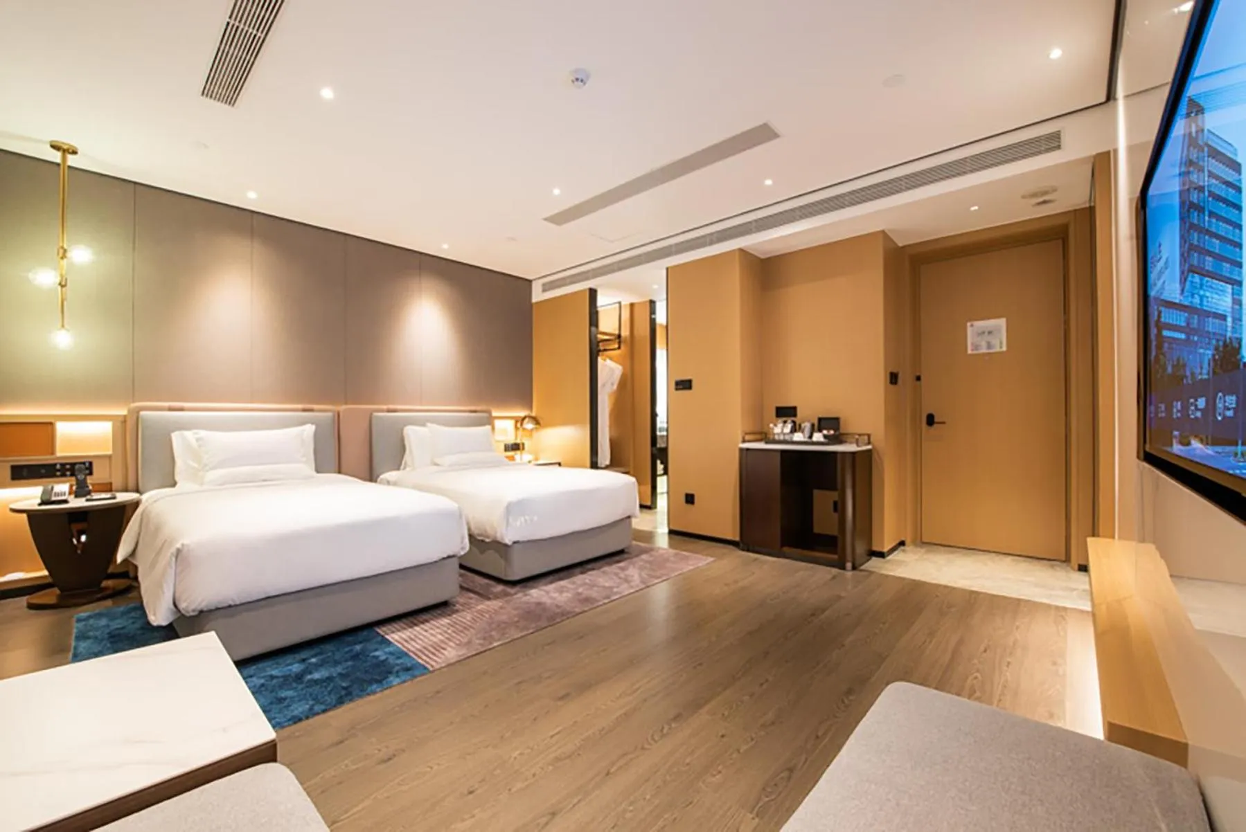 Photo of the whole room, Bed in Novotel Tianjin Drum Tower
