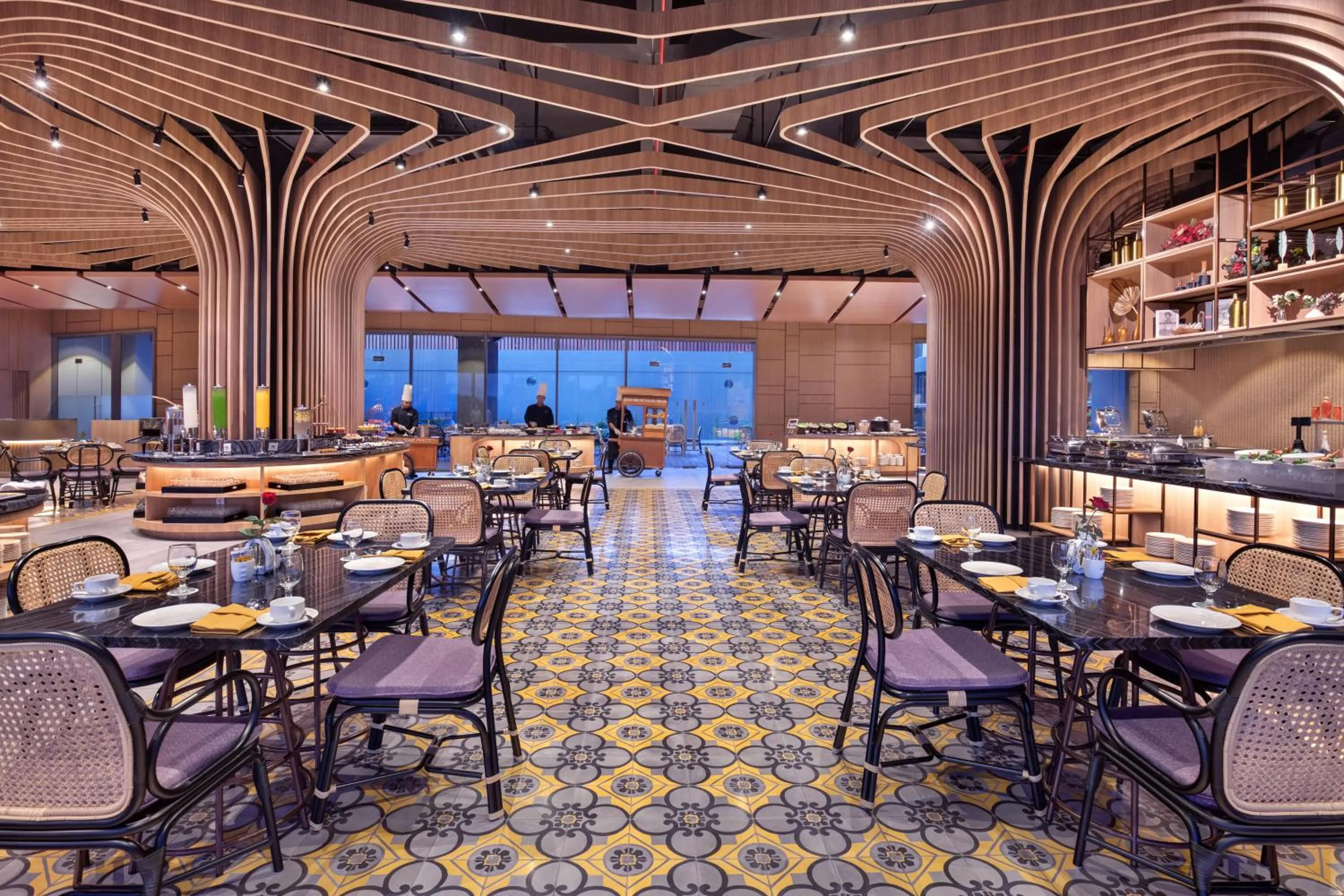 Restaurant/places to eat in Grand Mercure Malang