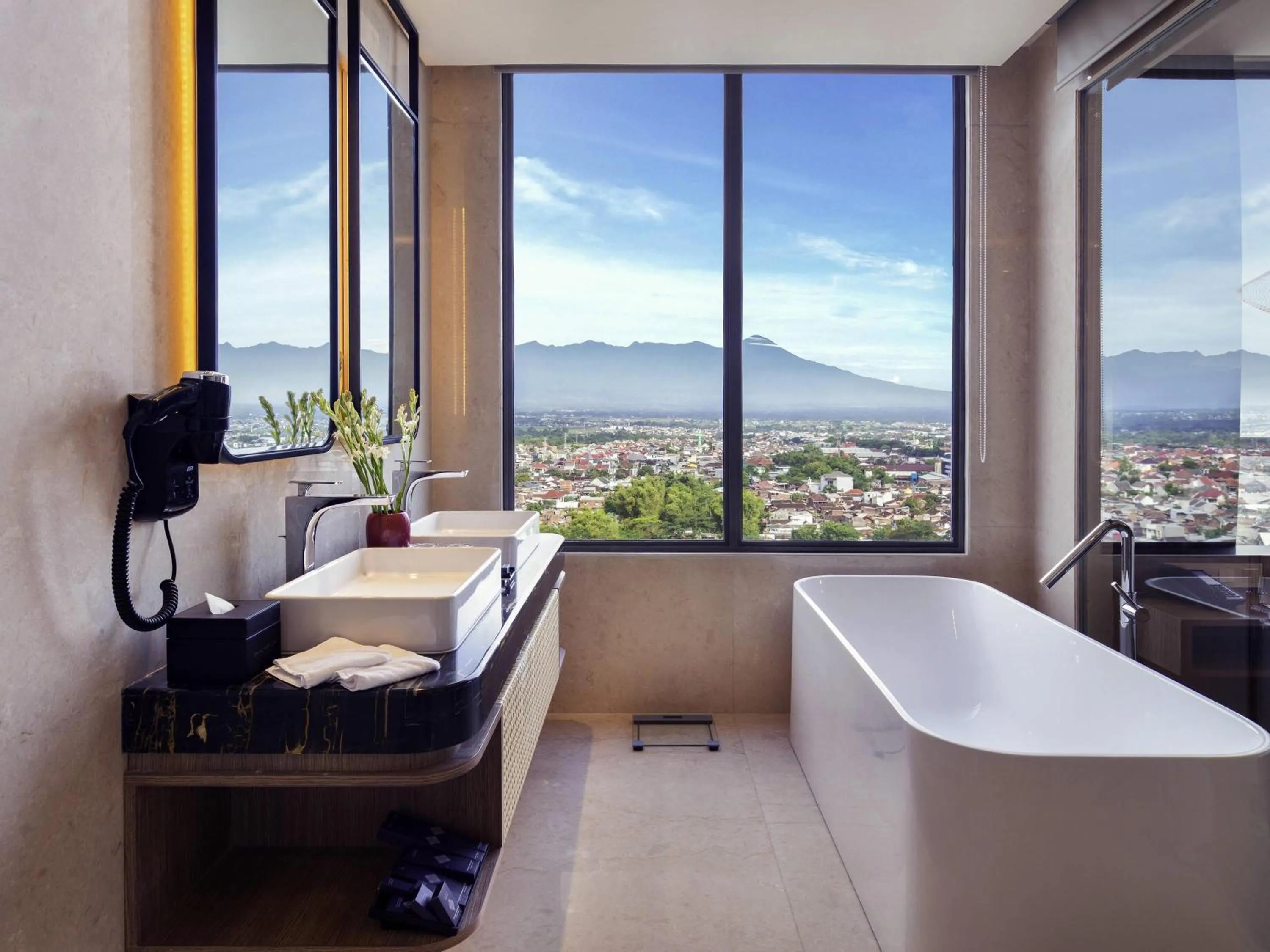 Bedroom in Grand Mercure Malang