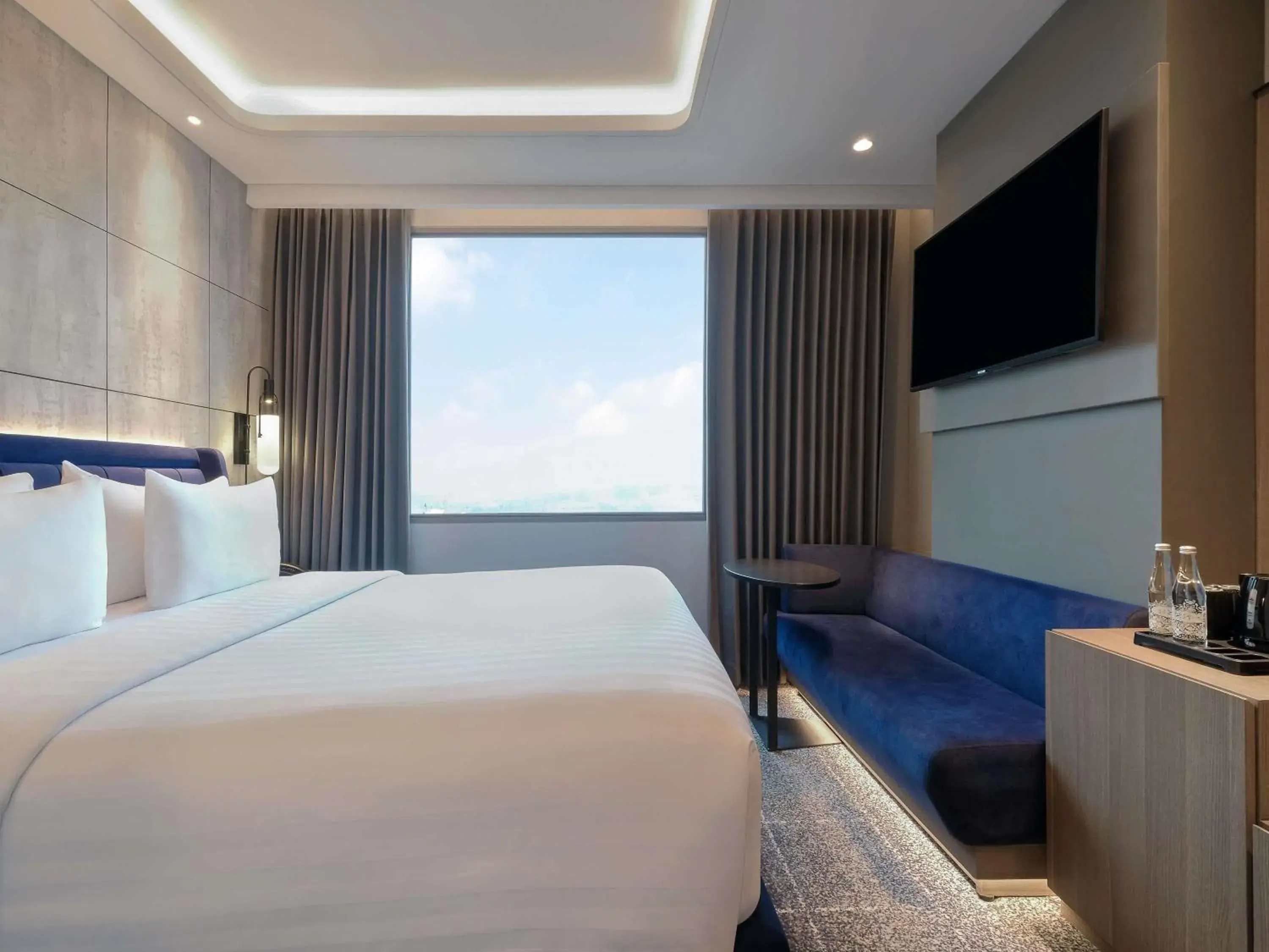 Superior Double Room in Mercure Tangerang Centre Superior Double Room in Mercure Tangerang Centre