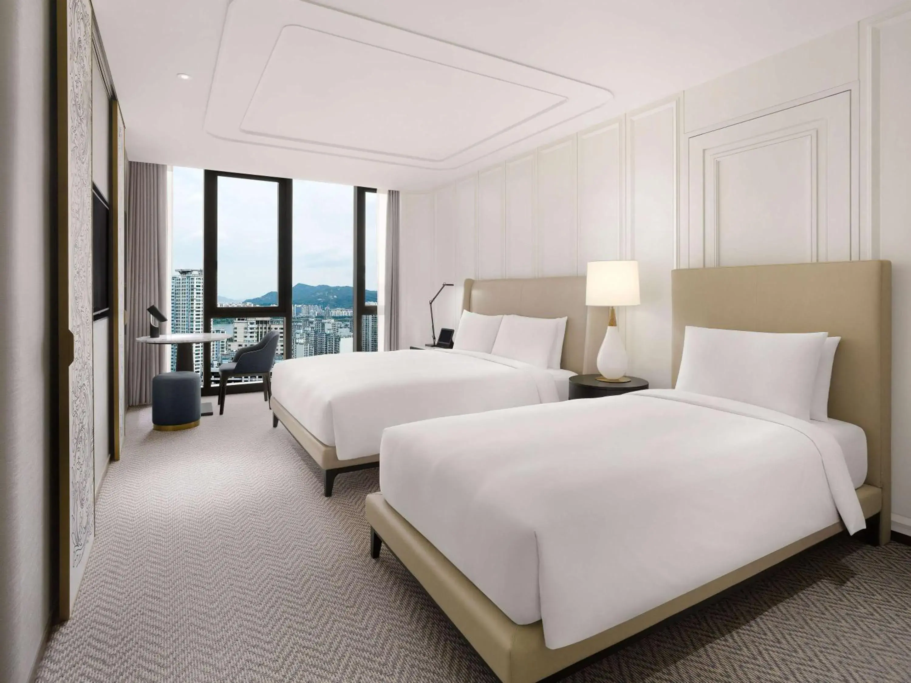 Luxury Family King Room with Single Bed in Sofitel Ambassador Seoul Hotel & Serviced Residences Luxury Family King Room with Single Bed in Sofitel Ambassador Seoul Hotel & Serviced Residences