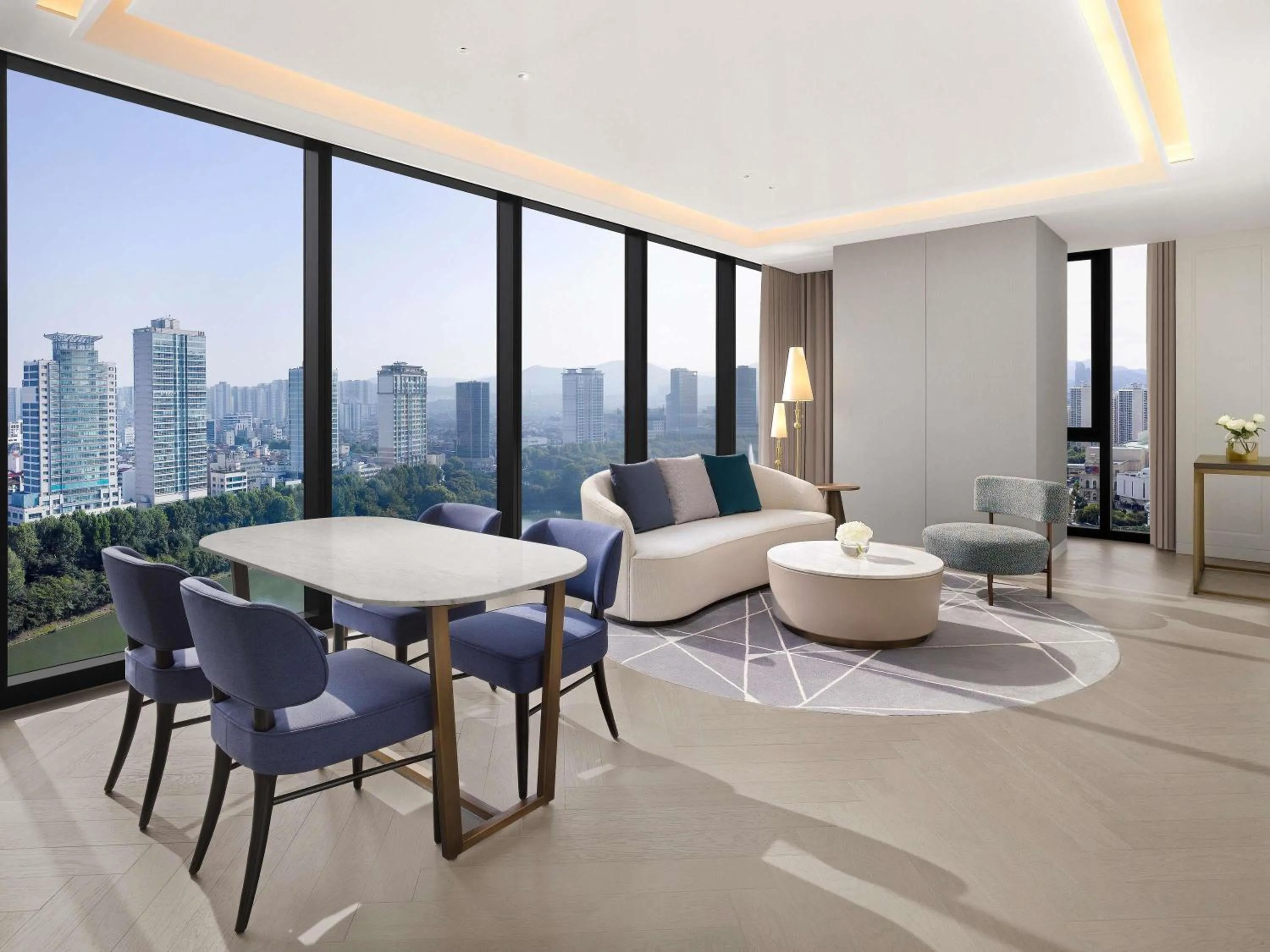 Bedroom in Sofitel Ambassador Seoul Hotel & Serviced Residences