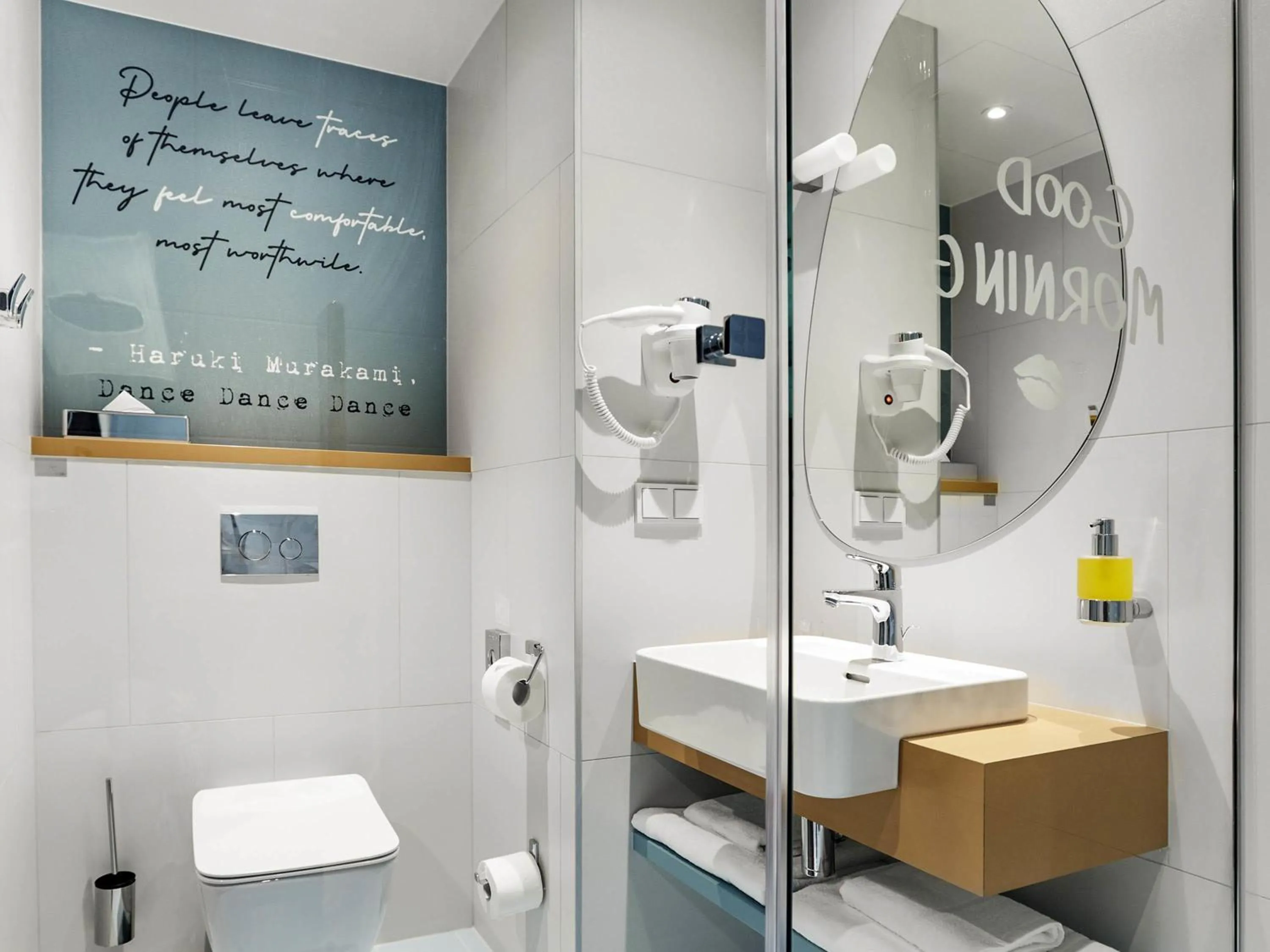 Bedroom in ibis Styles Kraków Centrum