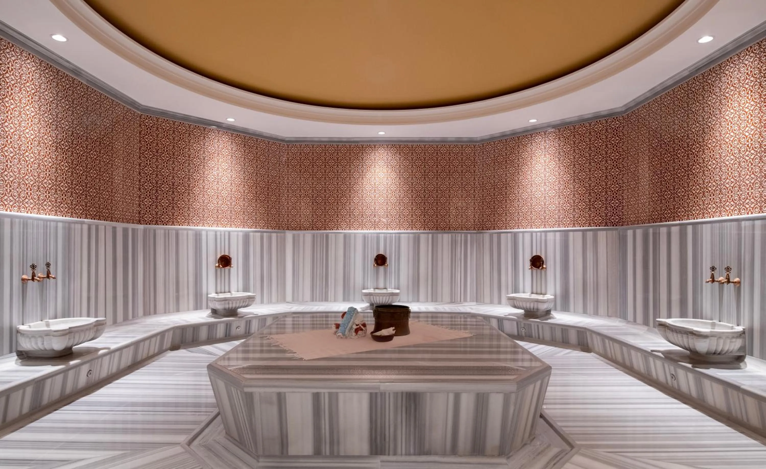 Bath in Mövenpick Hotel Istanbul Asia Airport