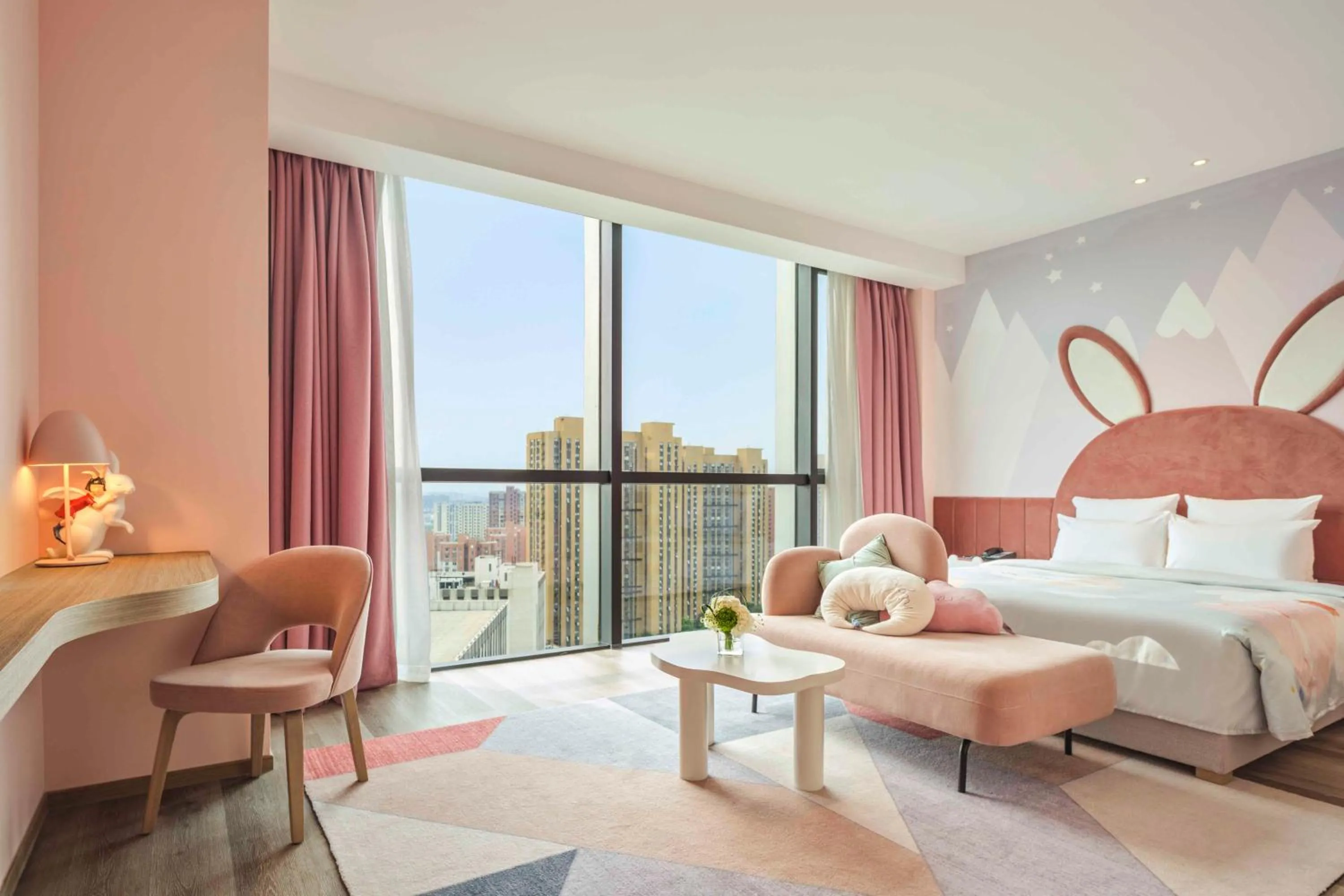 Photo of the whole room, Bed in Novotel Shanghai Qingpu Excellence