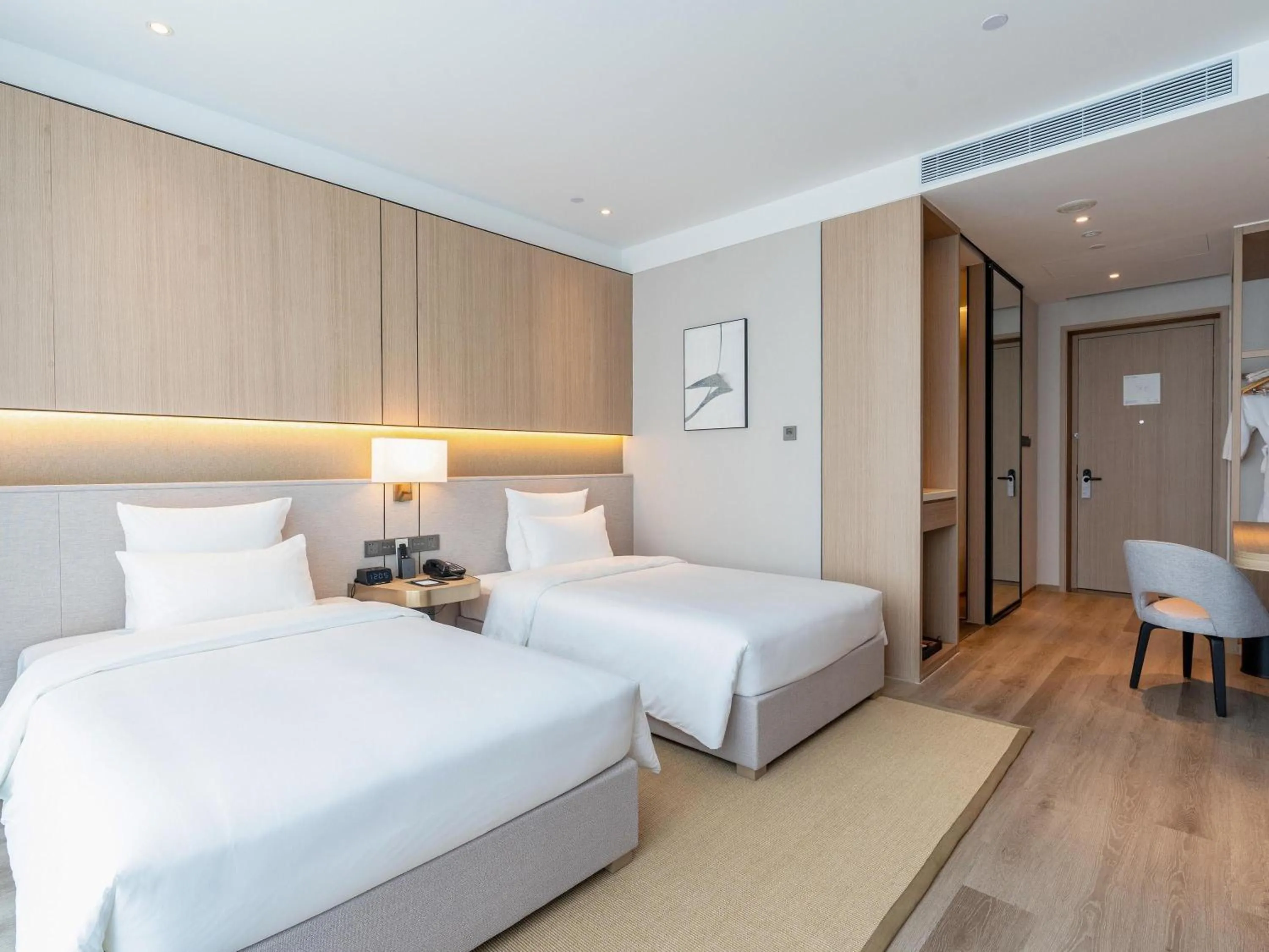 Bedroom, Bed in Novotel Shanghai Qingpu Excellence