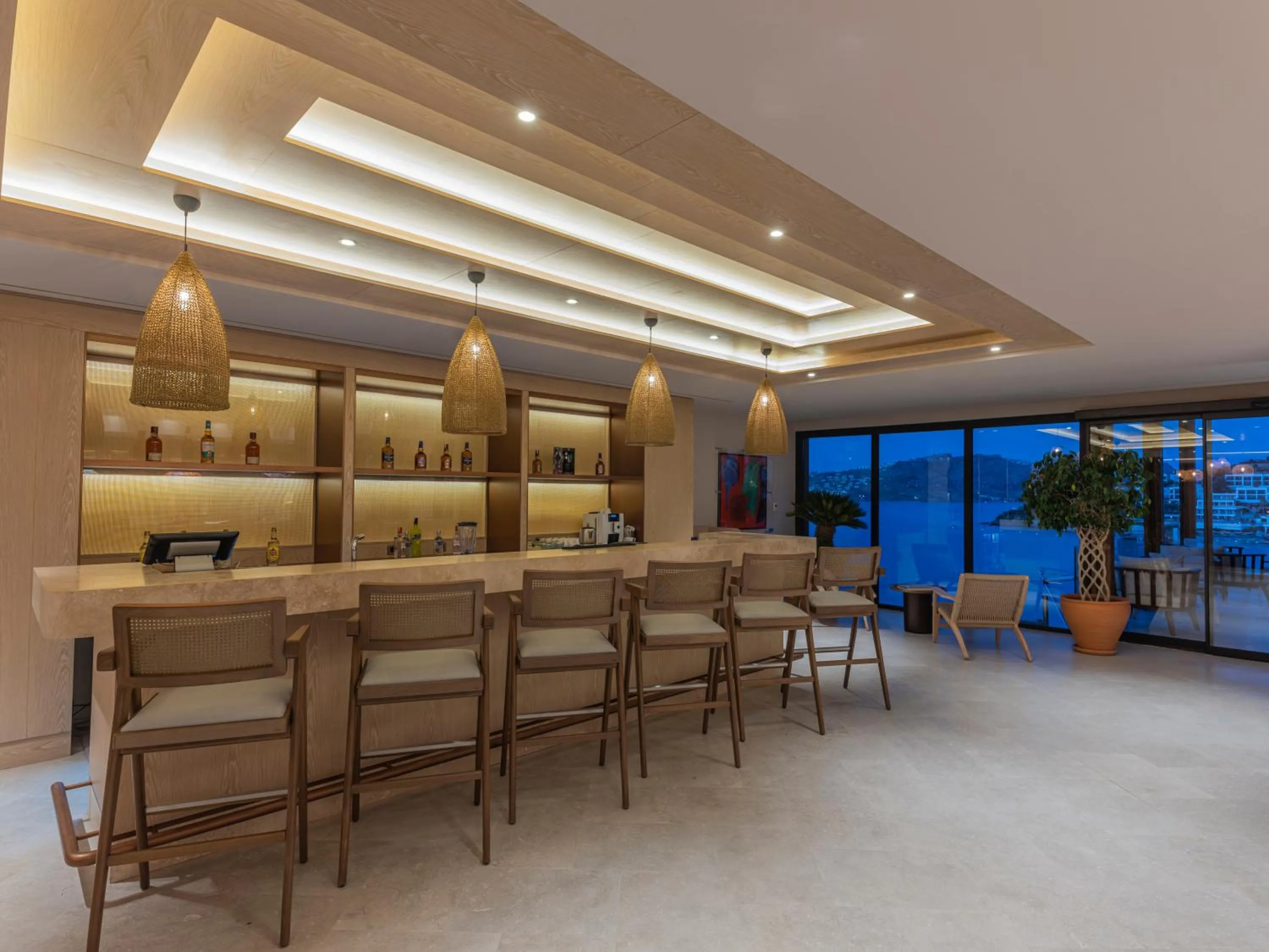 Lounge or bar in The Bodrum Hotel Yalıkavak - MGallery Collection