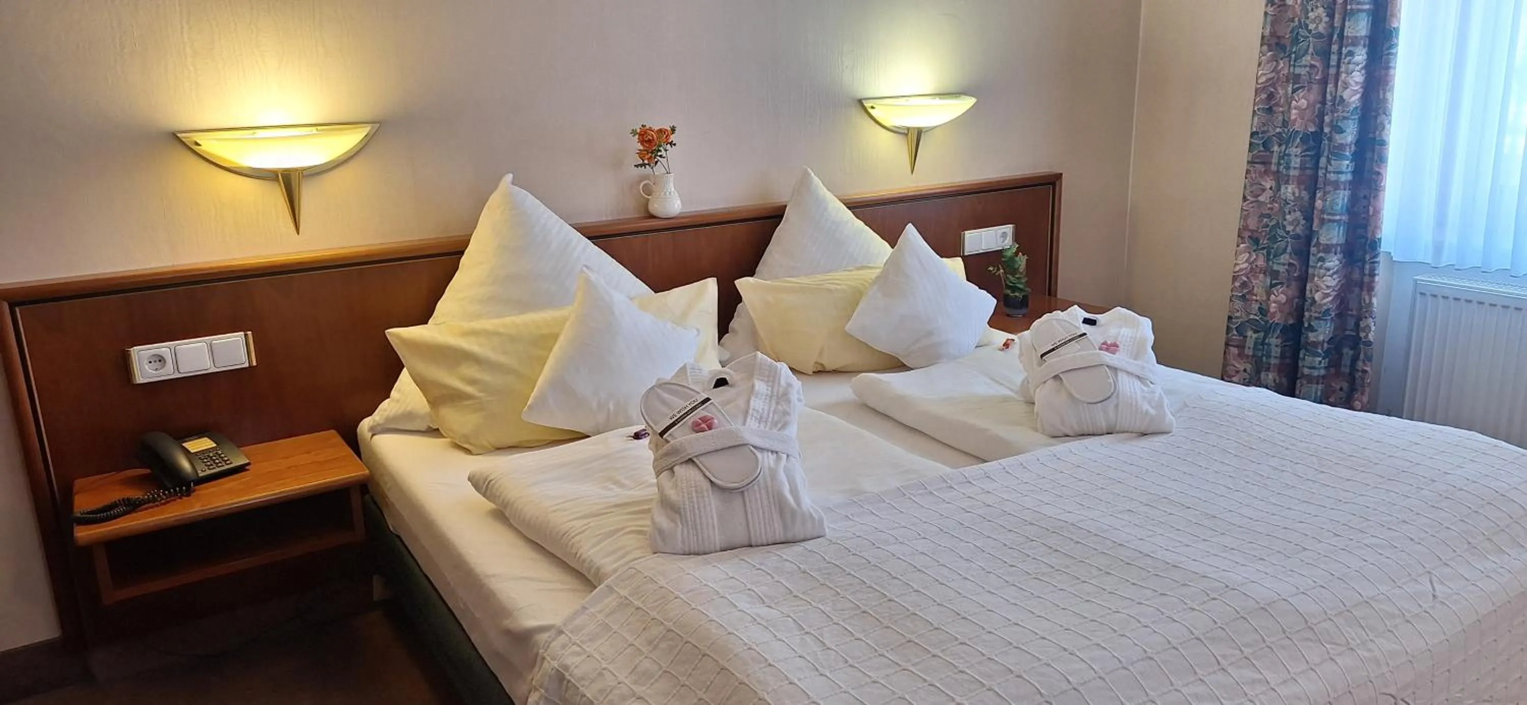 Bed in Aparthotel Hohenzollern