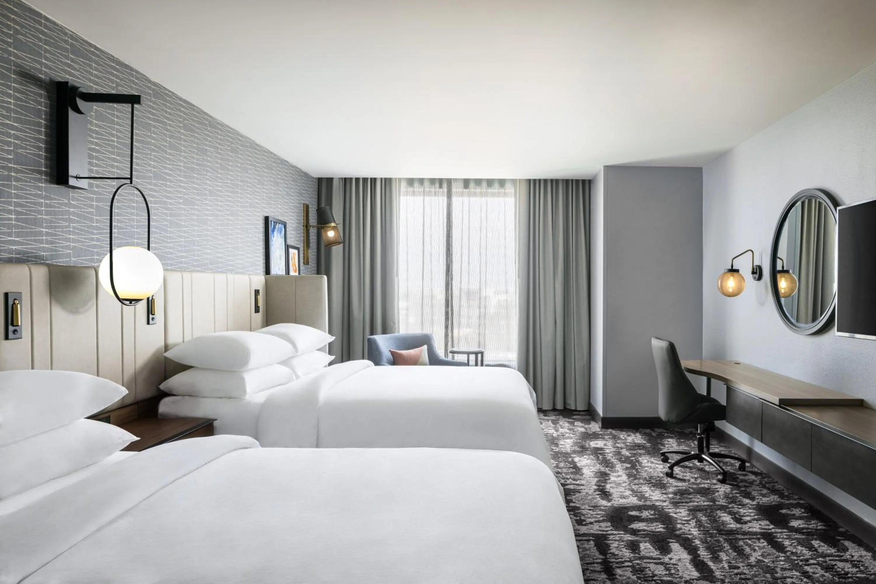 Photo of the whole room, Bed in Crowne Plaza - Kearney by IHG