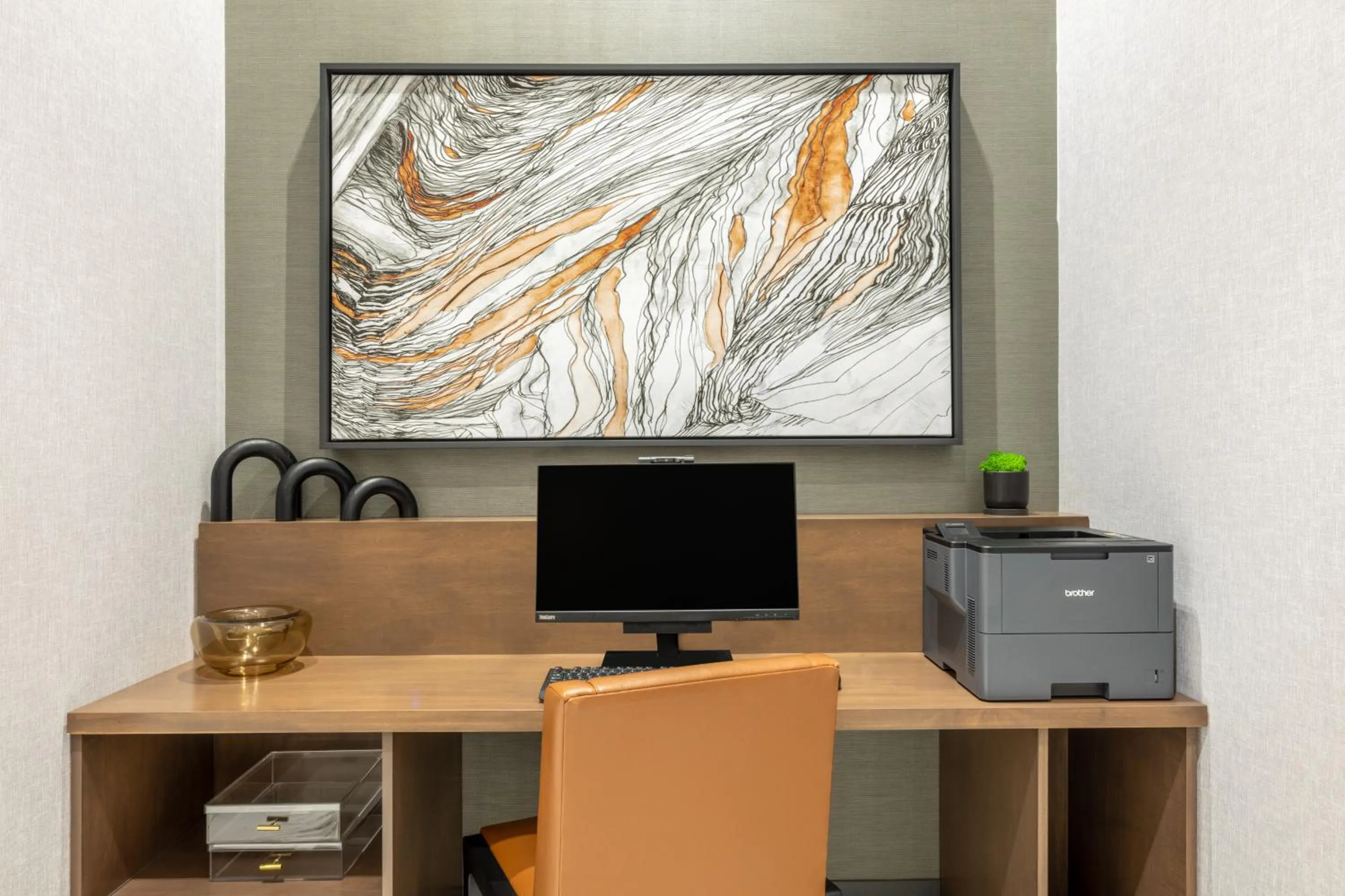 Business facilities in Crowne Plaza - Kearney by IHG