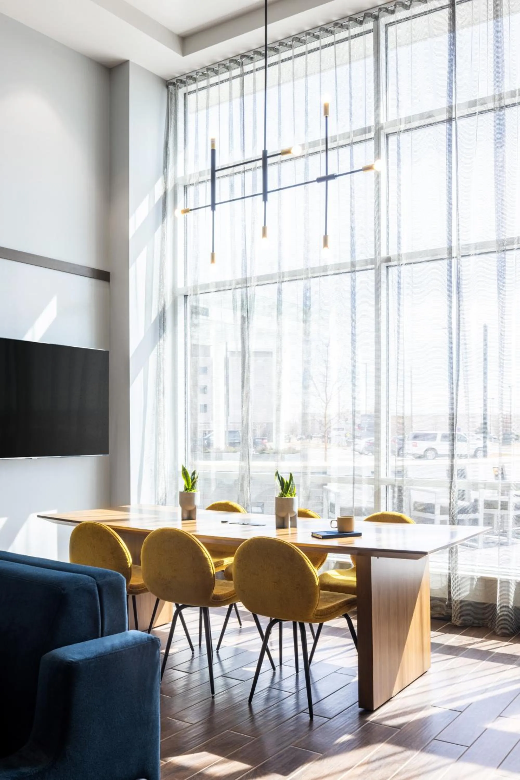 Business facilities in Crowne Plaza - Kearney by IHG