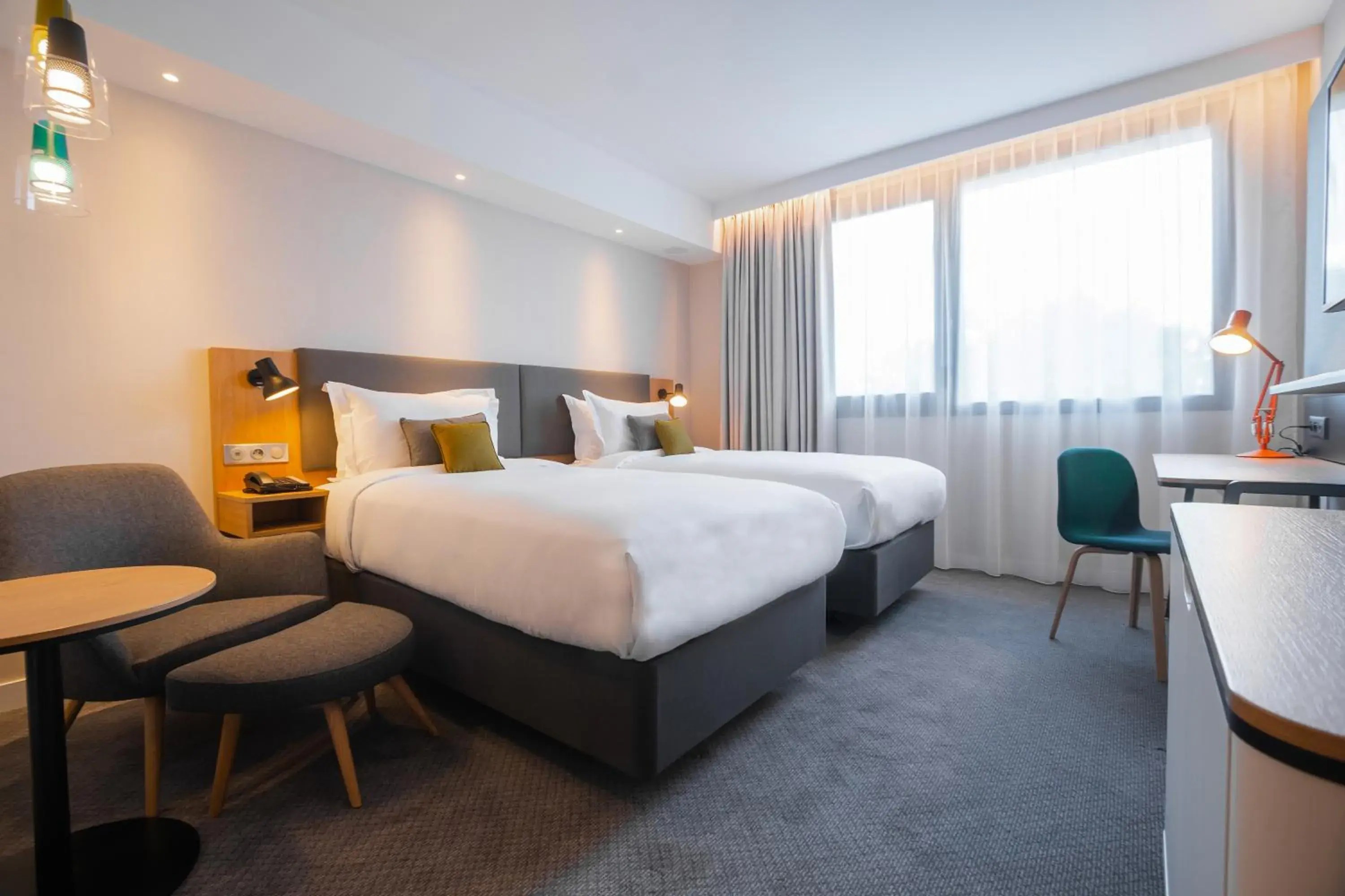 Standard Twin Room with Garden View in Holiday Inn Paris CDG Airport an IHG Hotel Standard Twin Room with Garden View in Holiday Inn Paris CDG Airport an IHG Hotel