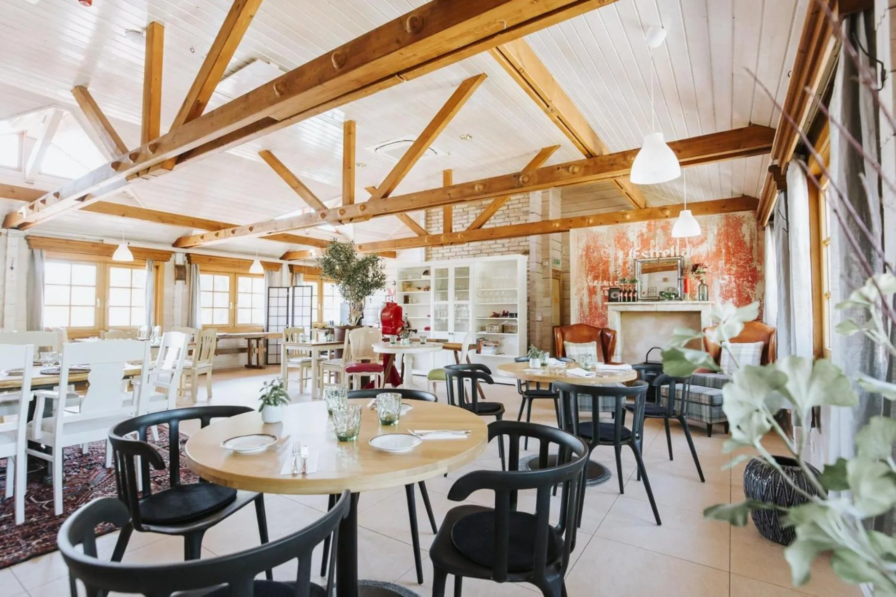 Restaurant/places to eat in Petneházy Aparthotel