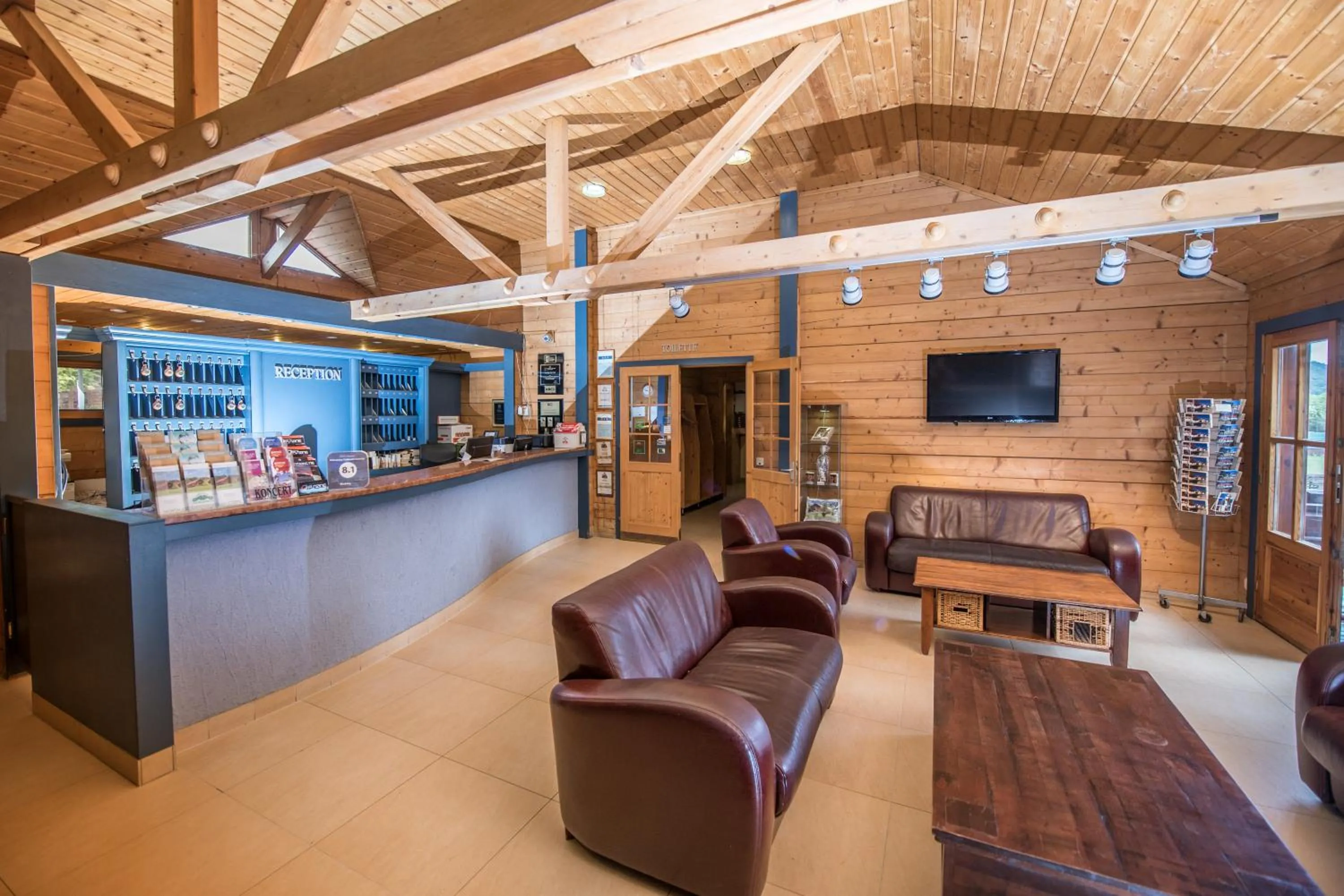 Lobby or reception in Petneházy Aparthotel