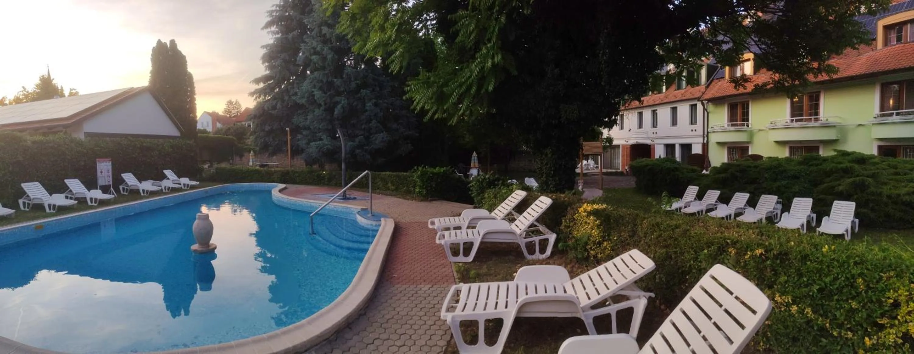 Garden in Abbázia Club Hotel Kék