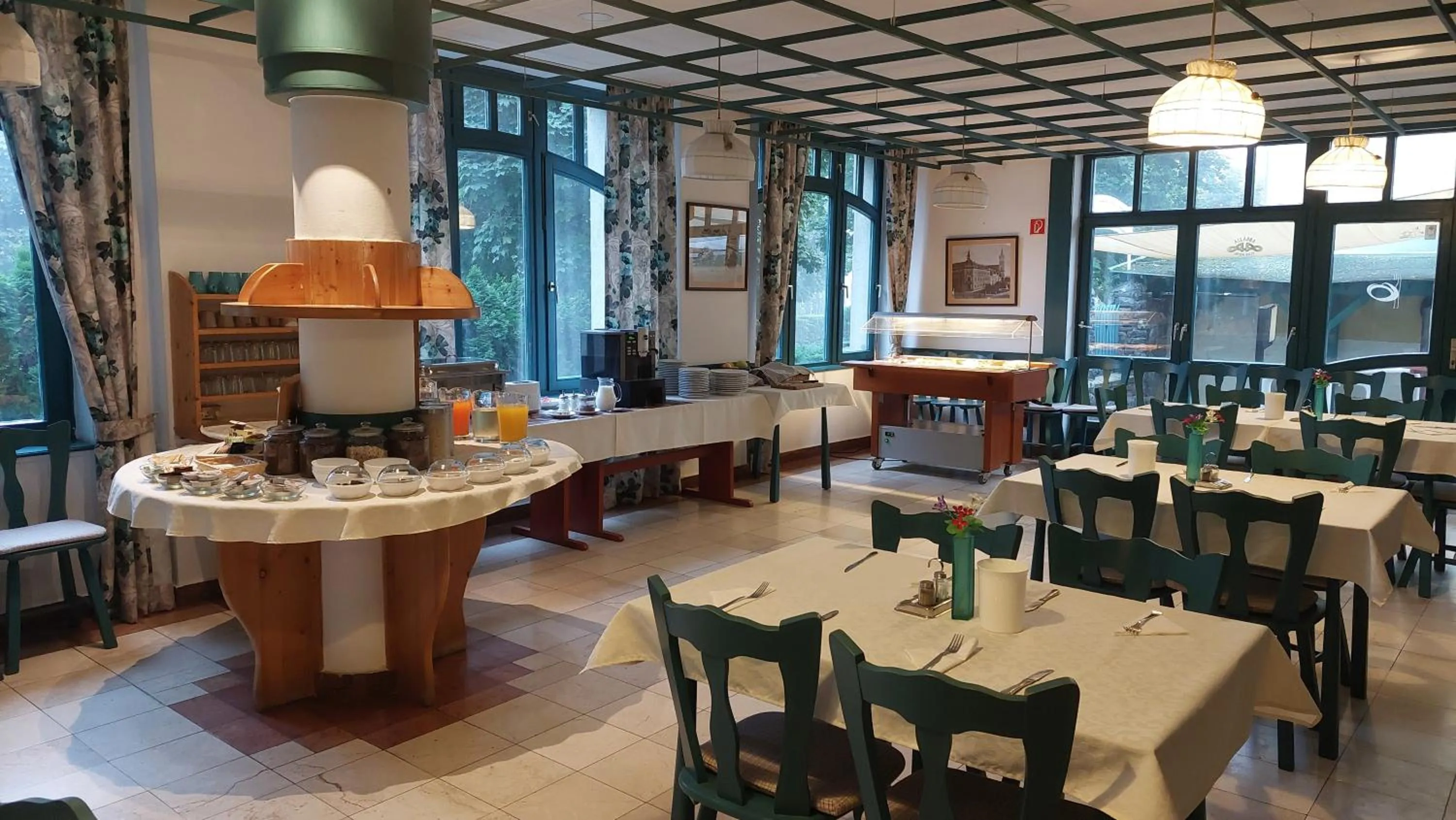 Restaurant/places to eat in Abbázia Club Hotel Kék