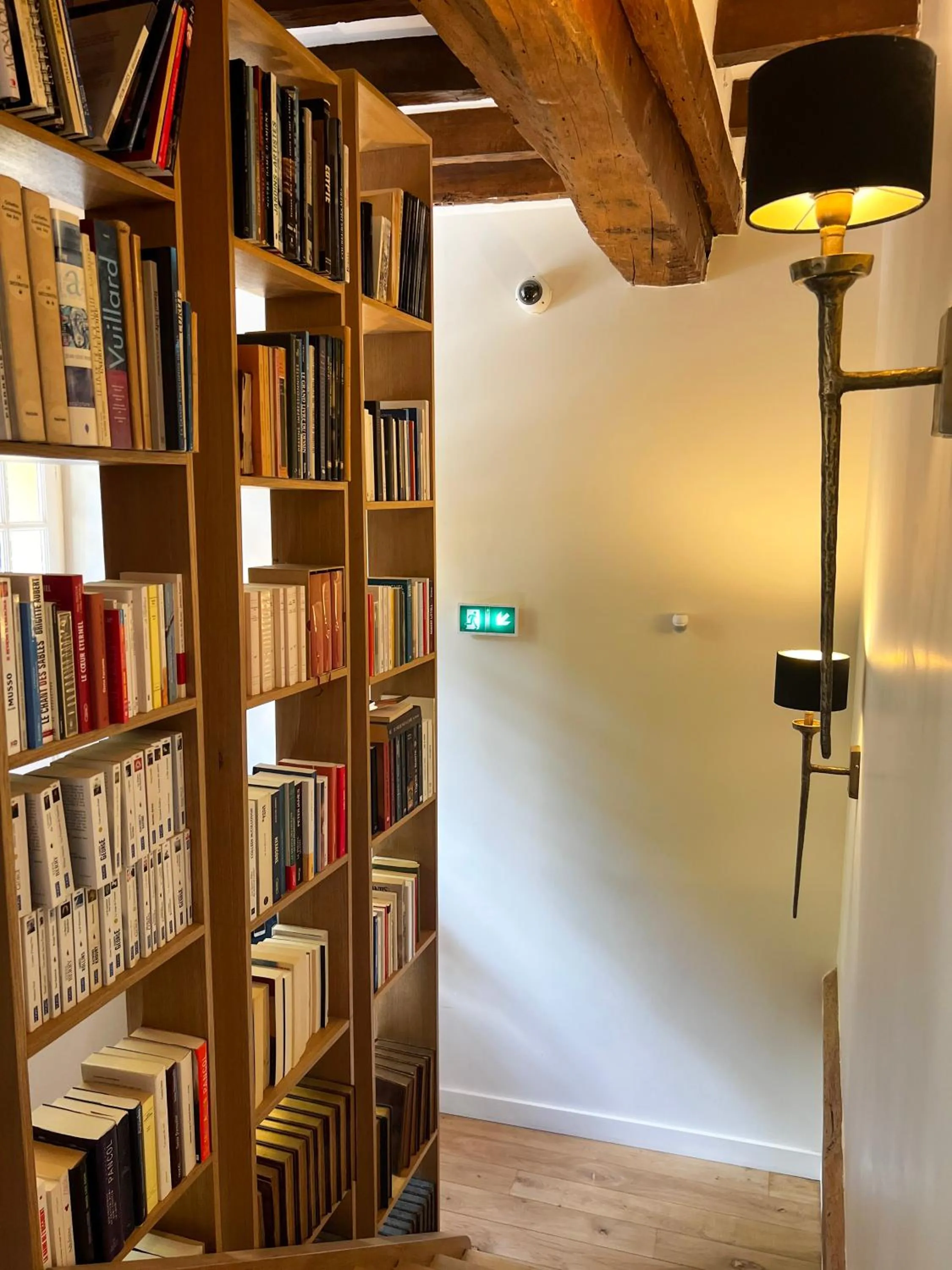 Library in Moulin de Fourges