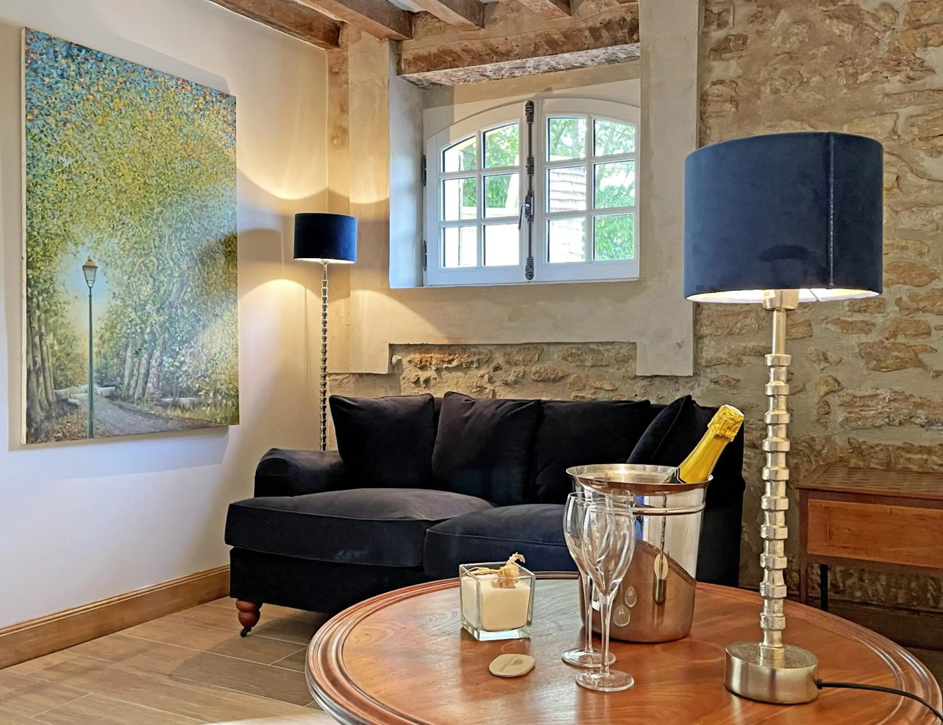 Executive Suite in Moulin de Fourges Executive Suite in Moulin de Fourges