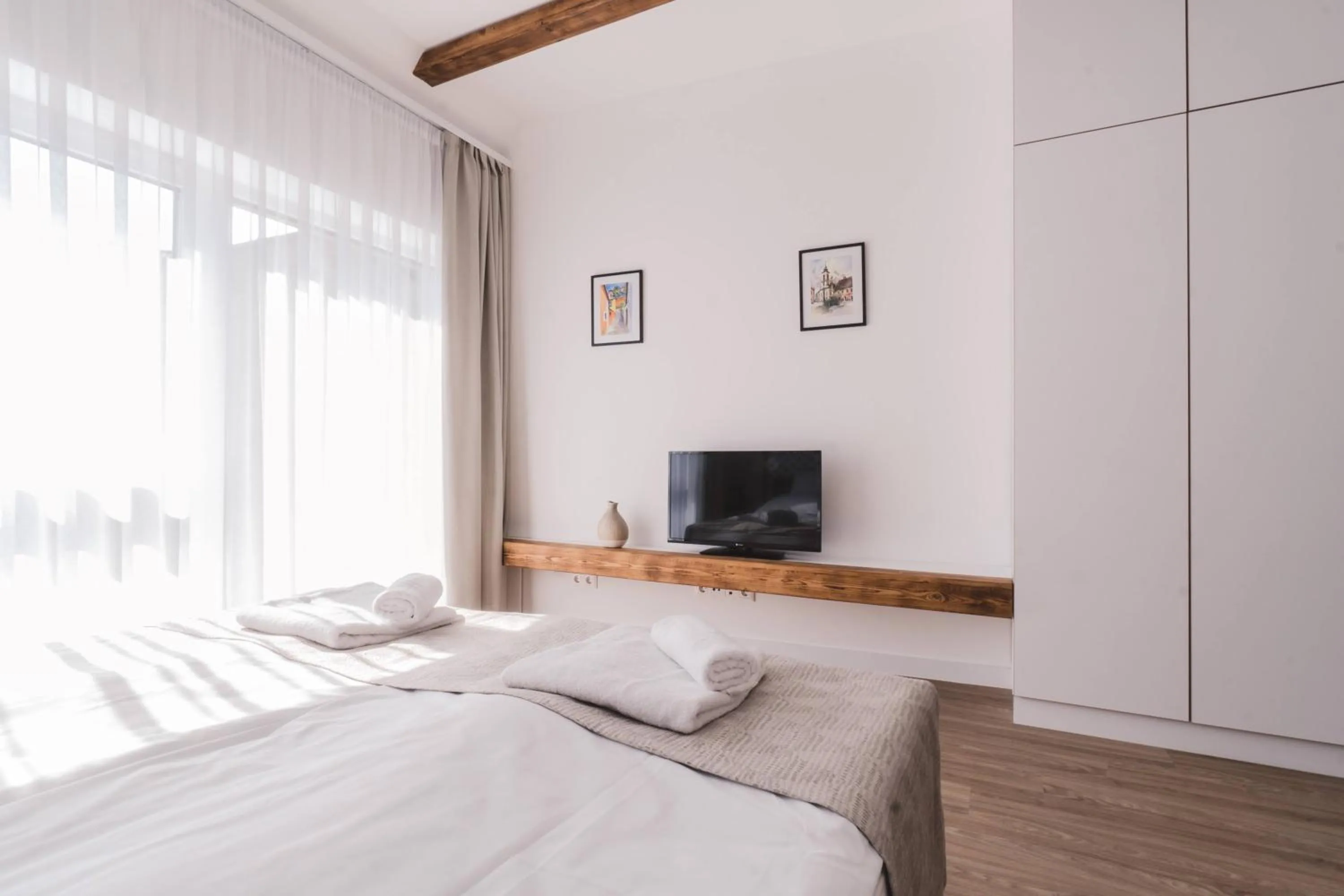 Bedroom, Bed in Mathias Rex