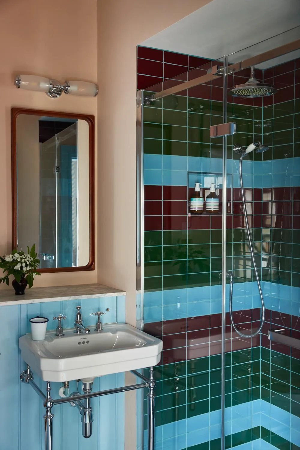 Bathroom in The Bear Inn, Hodnet