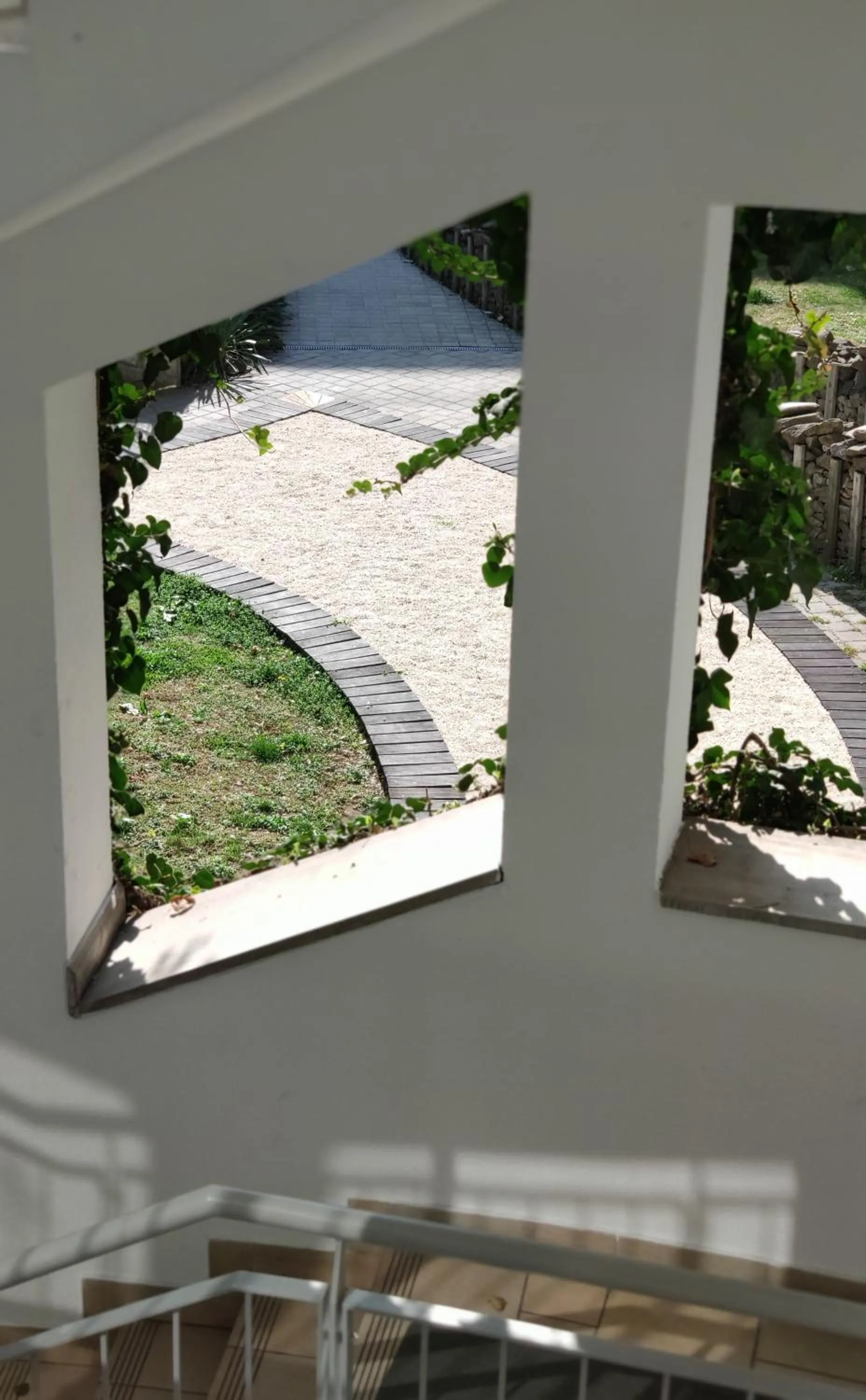 Property building in Akacfa Holiday Apartments