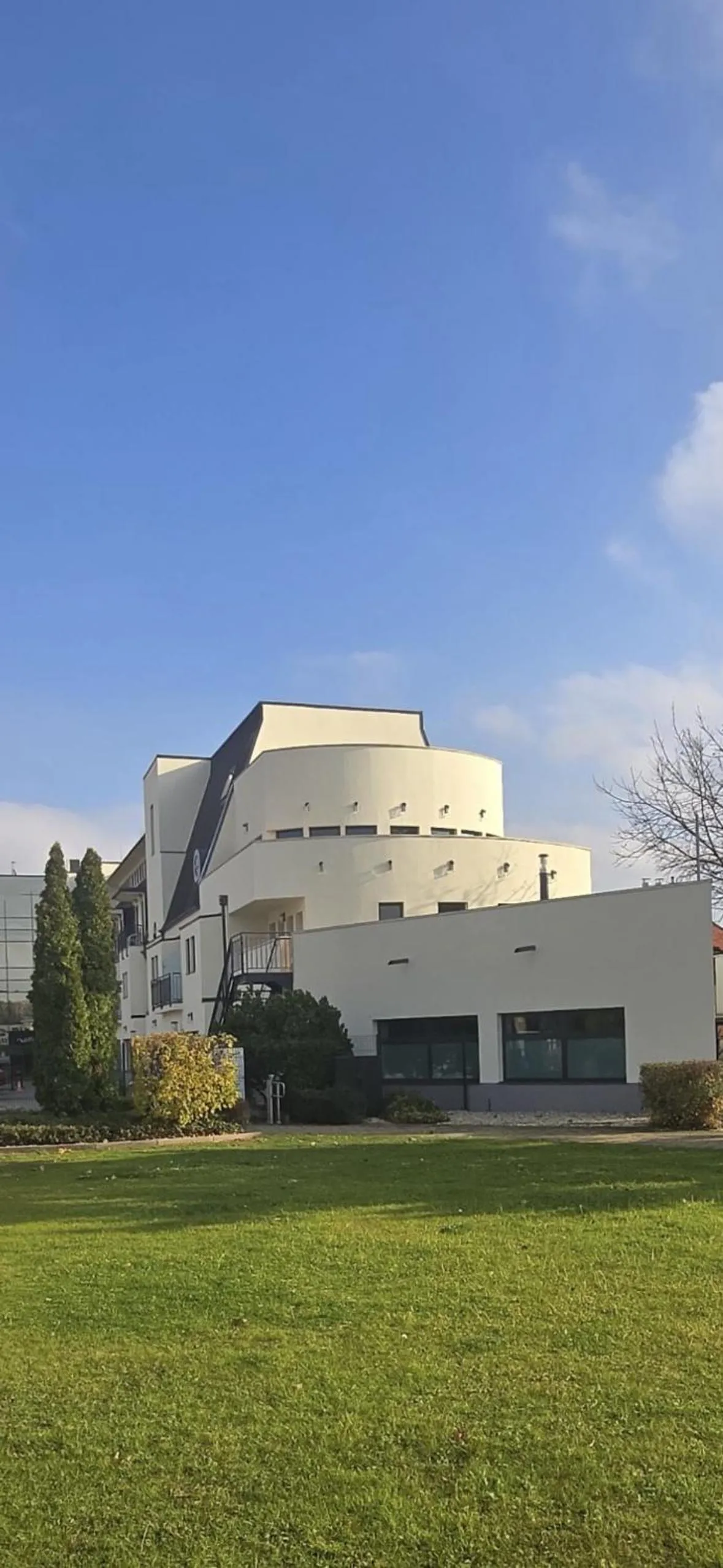 Holiday Beach Budapest Hotel