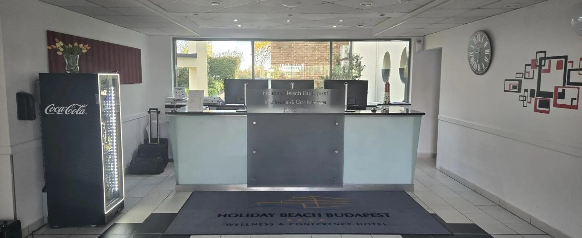 Holiday Beach Budapest Hotel