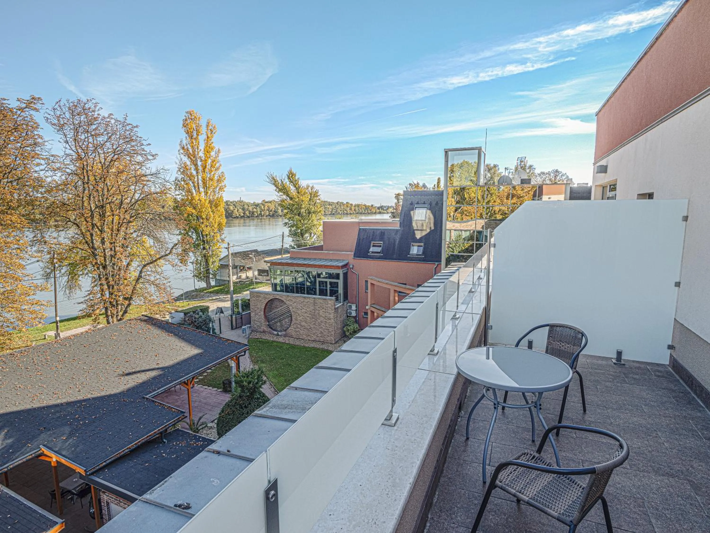 Balcony/Terrace in Holiday Beach Budapest Hotel
