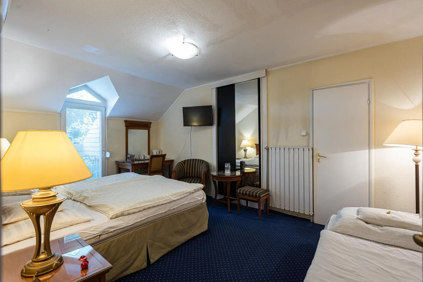 Bed in Hotel Romantik Eger