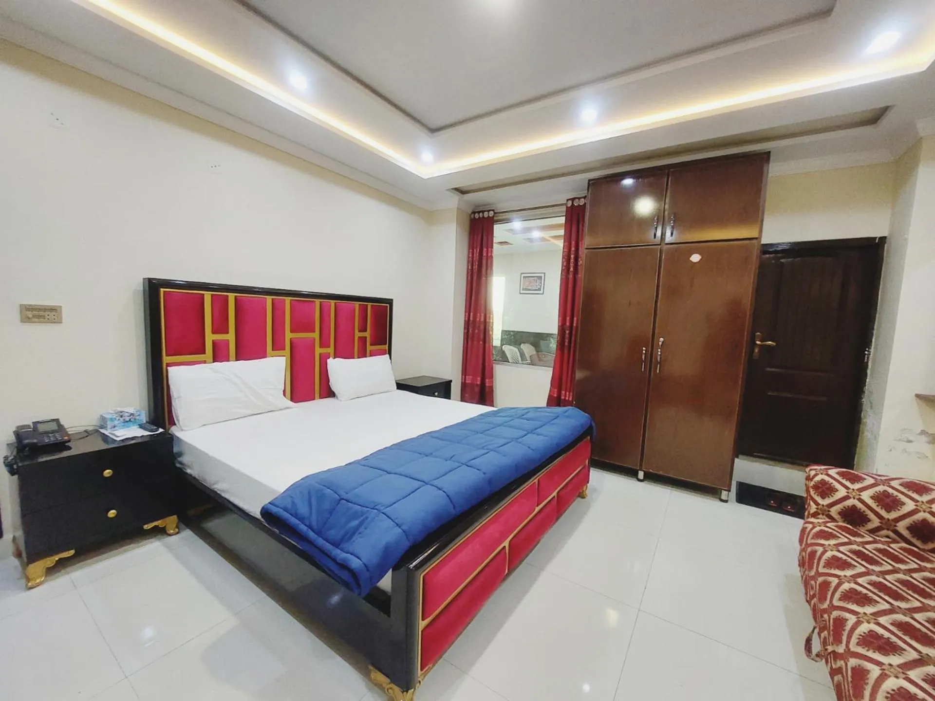 Bed in Hotel White Pearl