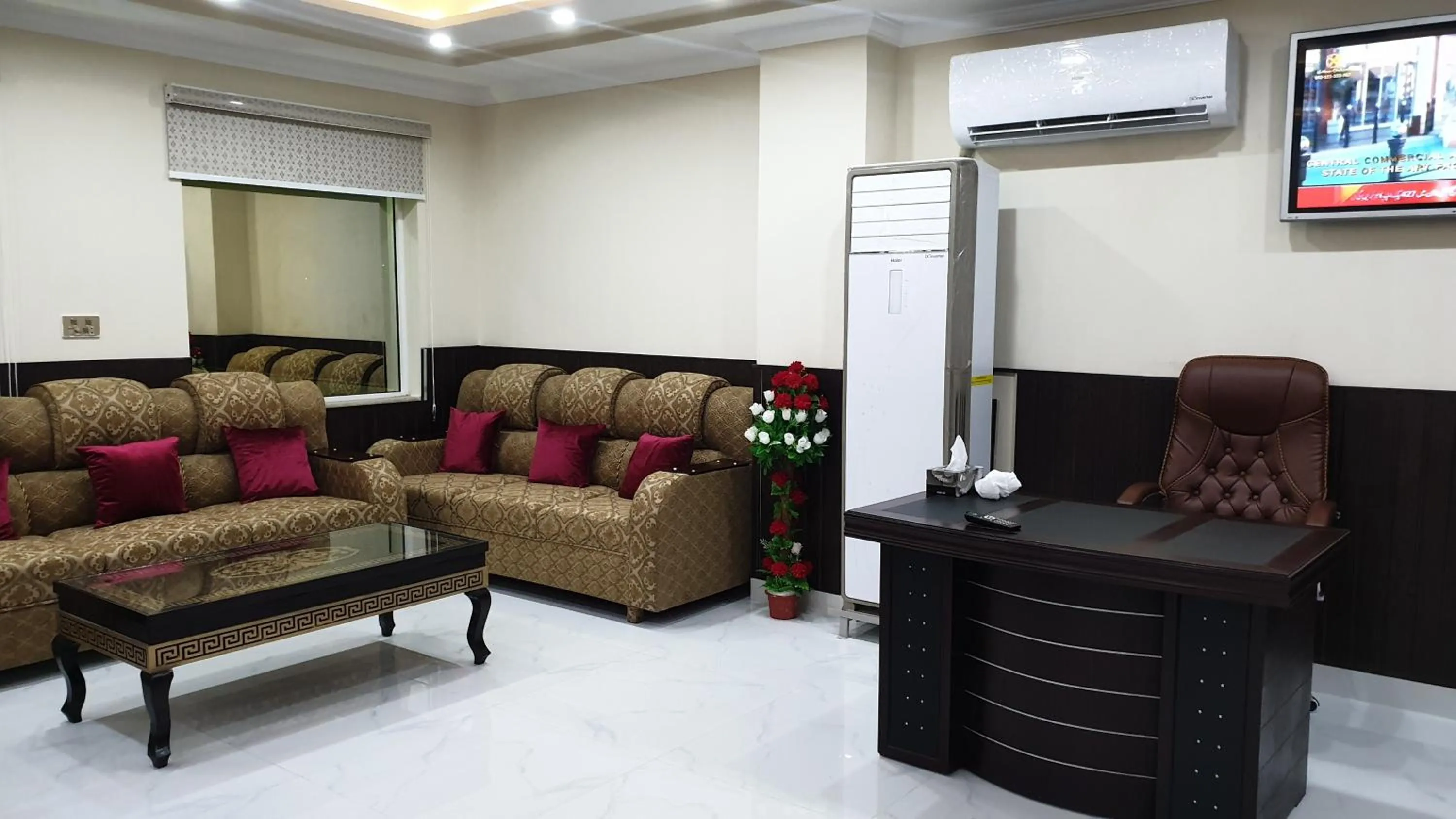 Seating area in Hotel White Pearl