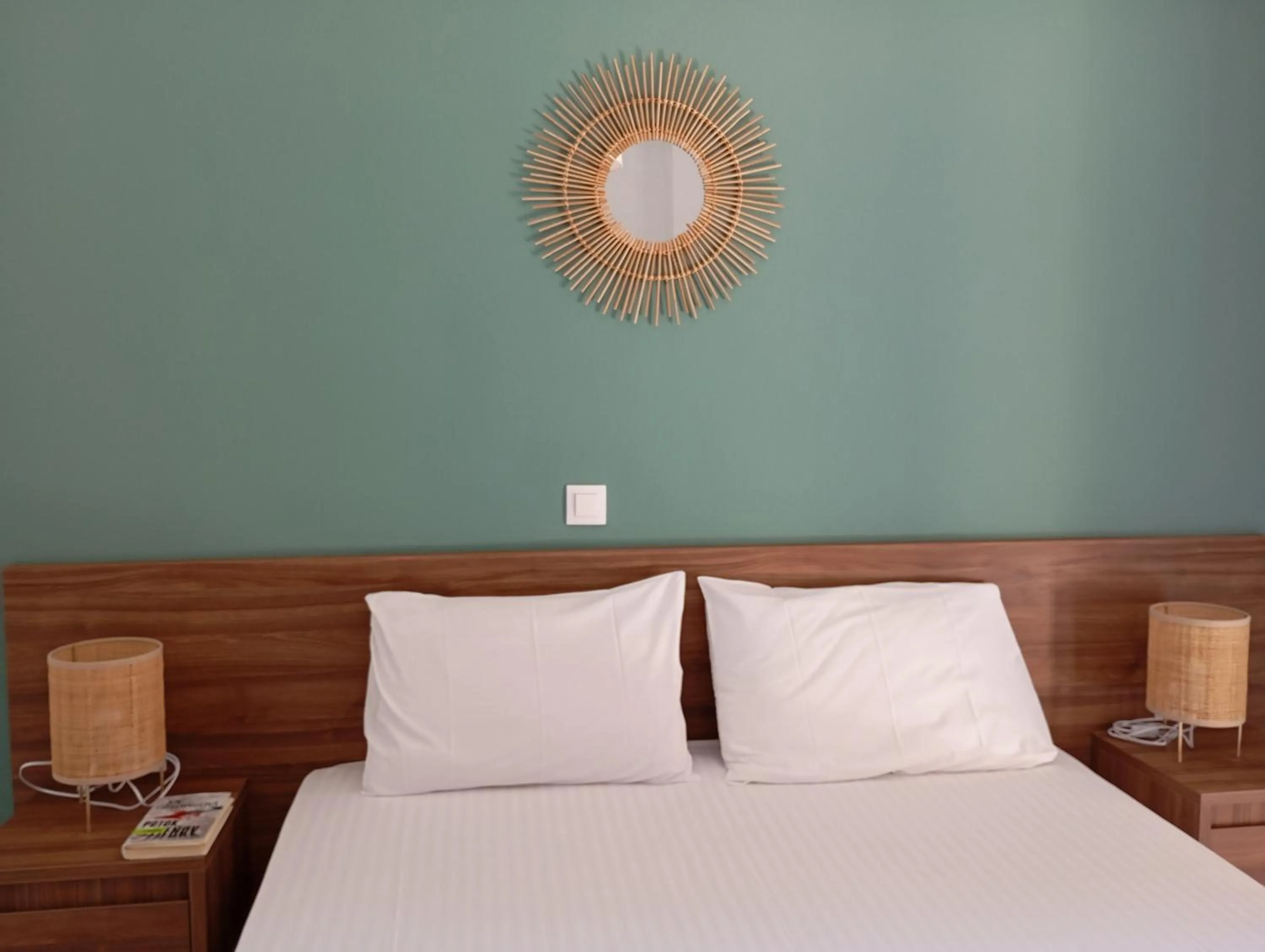 Bed in Euphoria complex