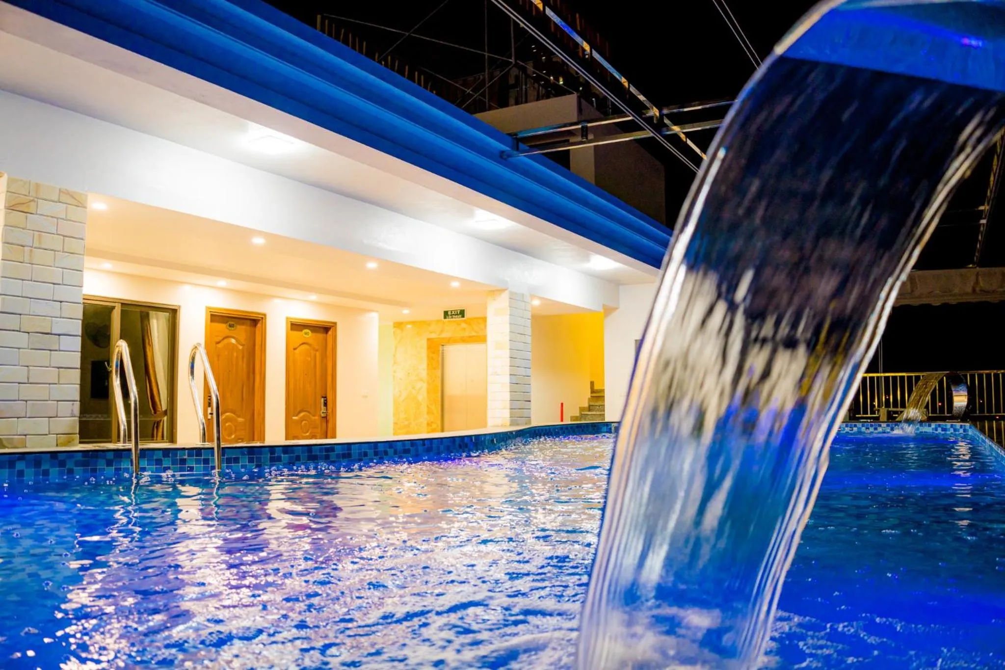 Swimming pool in QUANG VINH HOTEL