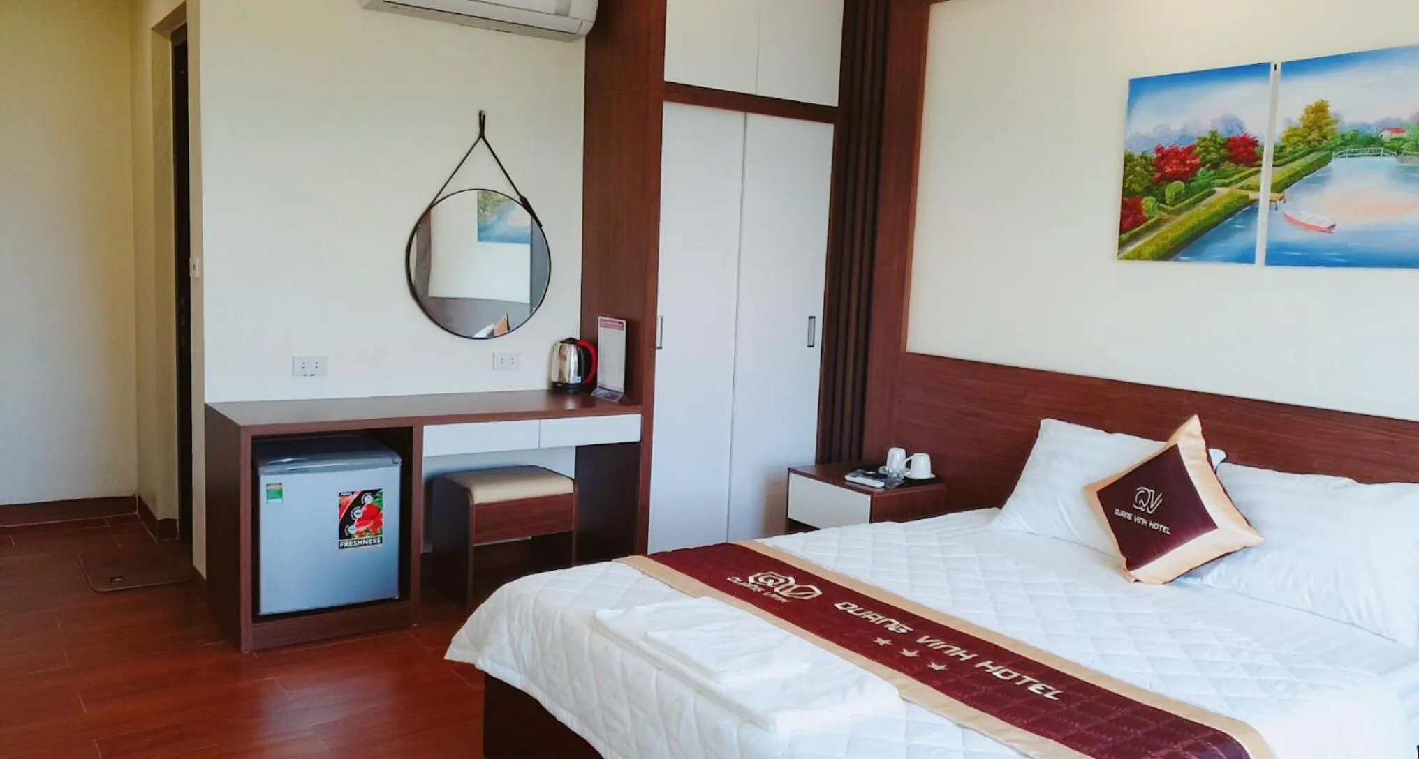 Bedroom in QUANG VINH HOTEL