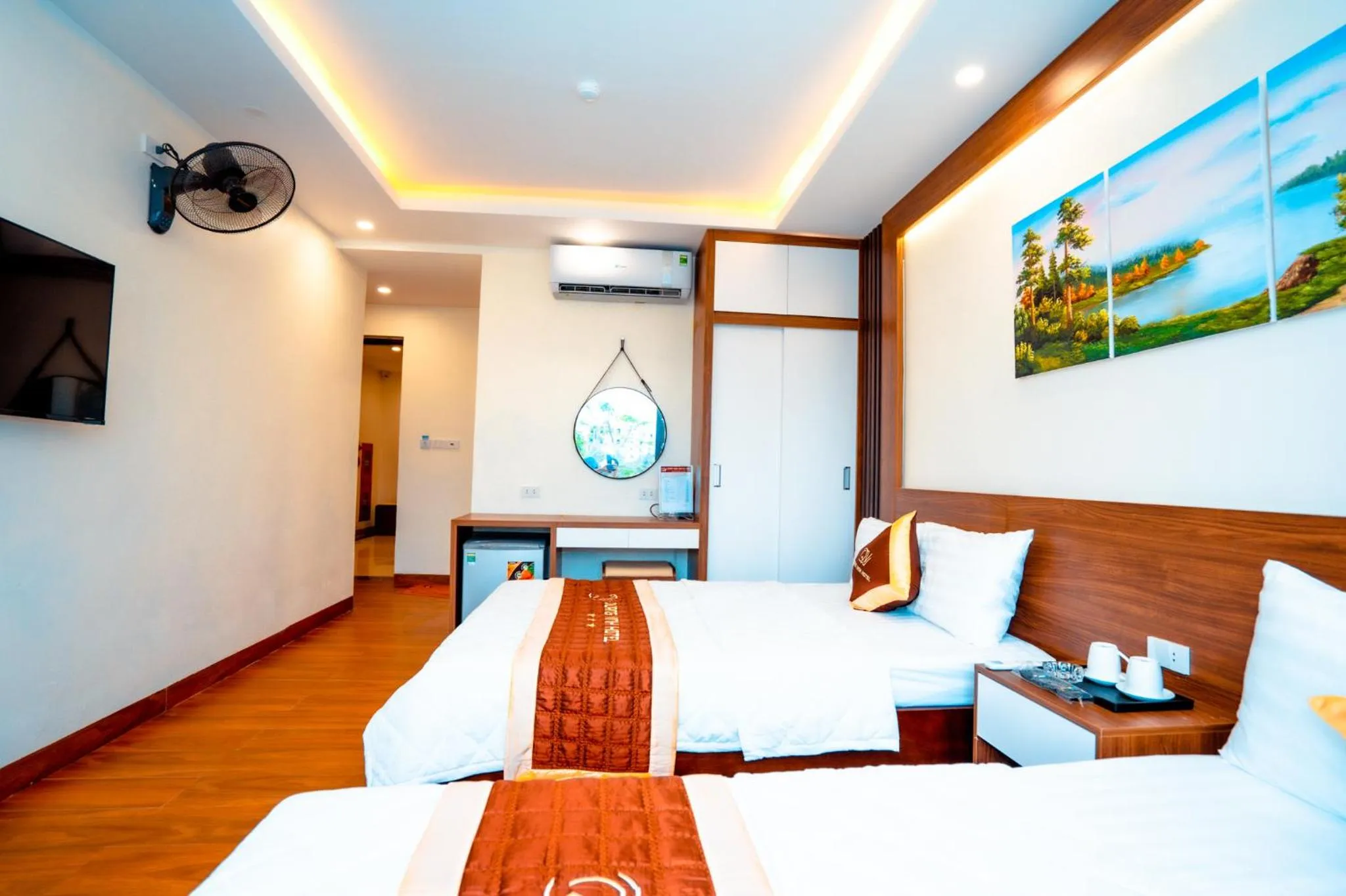 Photo of the whole room in QUANG VINH HOTEL