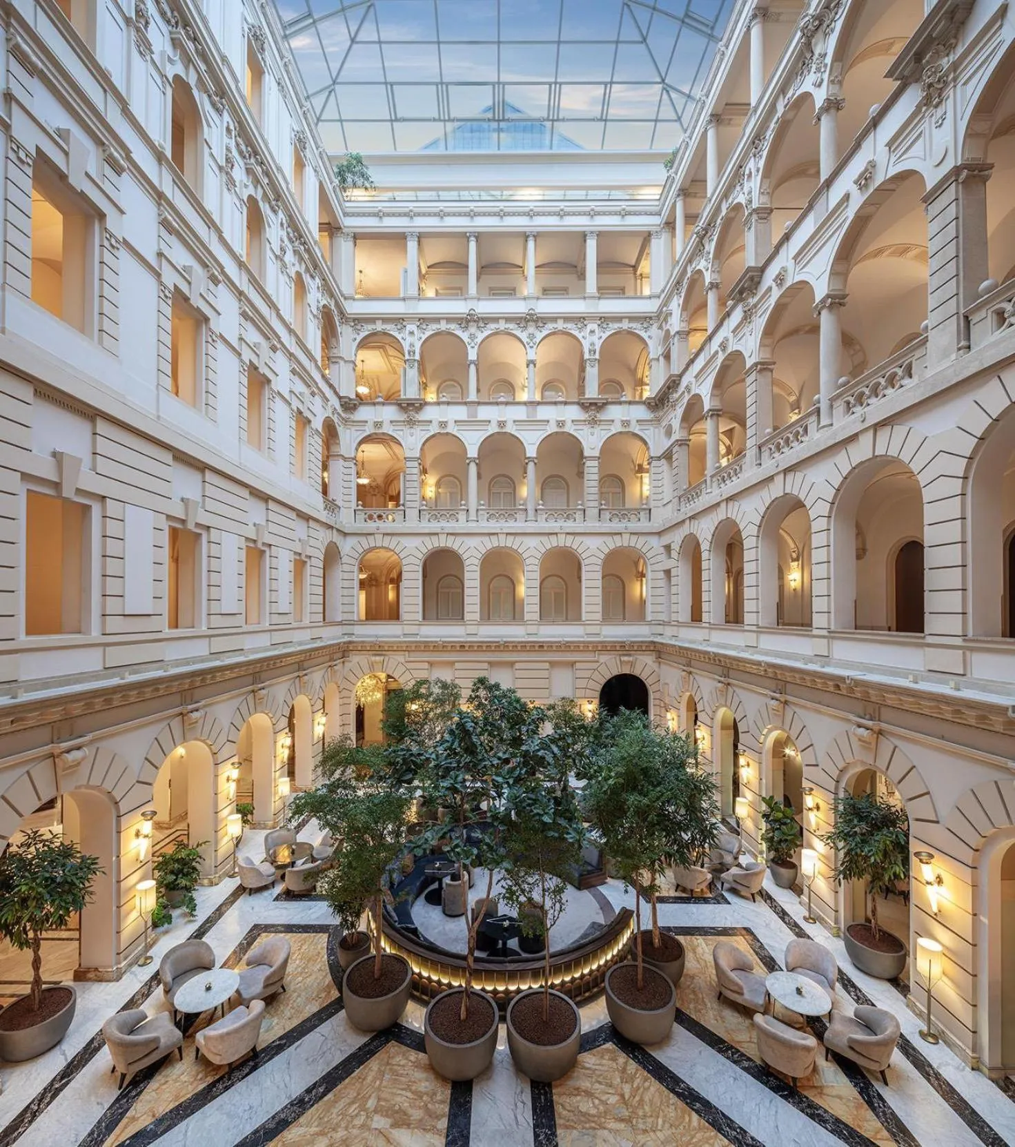 Lobby or reception in Anantara New York Palace Budapest - A Leading Hotel of the World