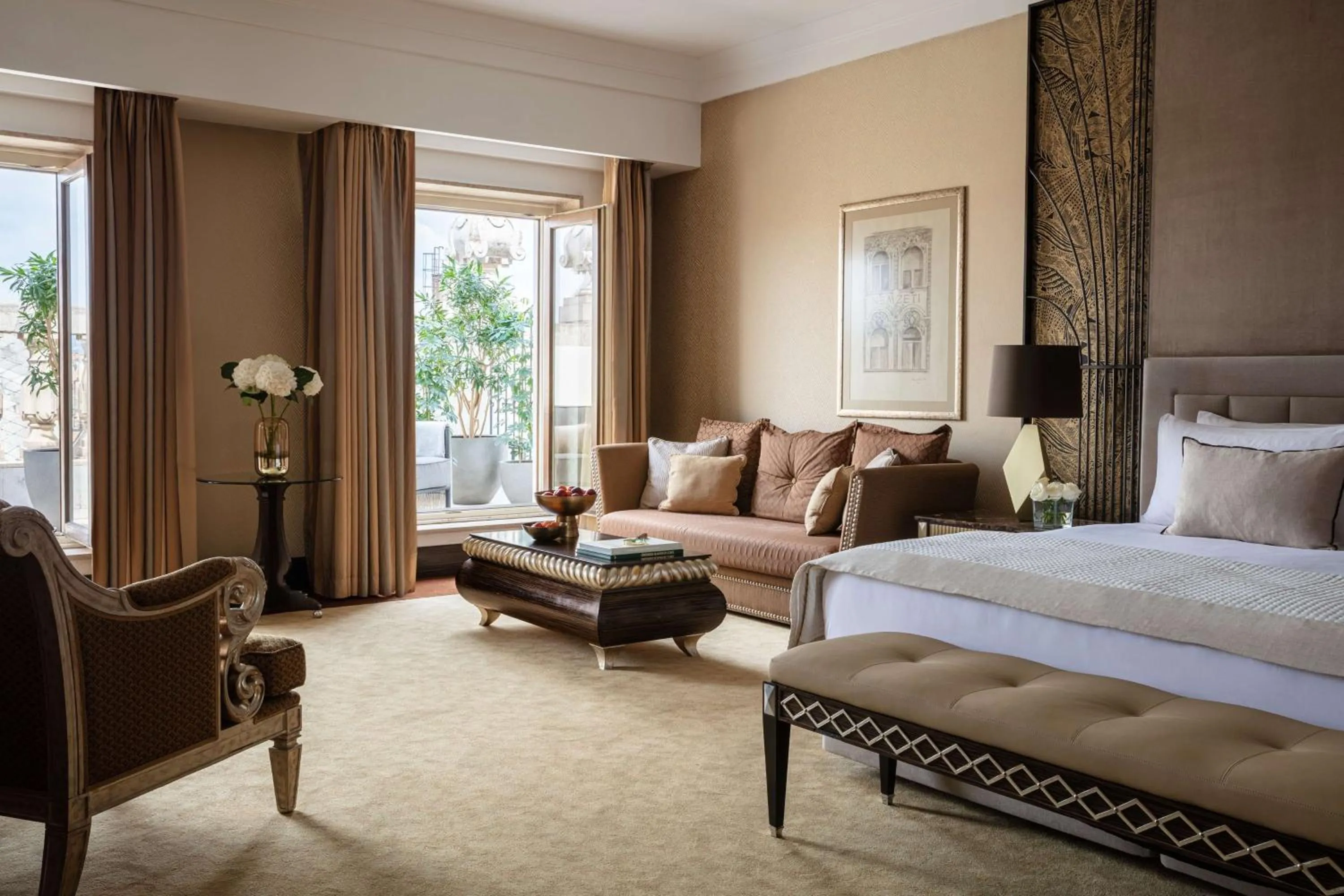 Bedroom, Bed in Anantara New York Palace Budapest - A Leading Hotel of the World