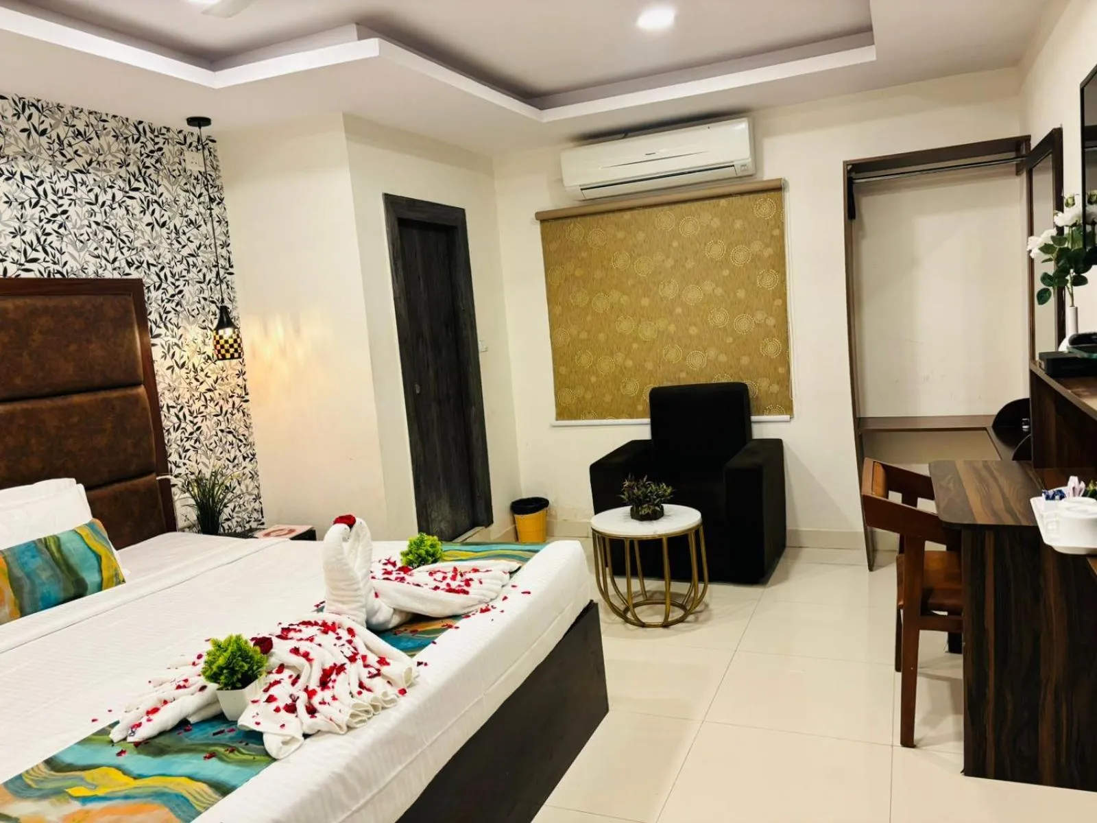 Bed in Hotel oak by signature airport zone hyderabad