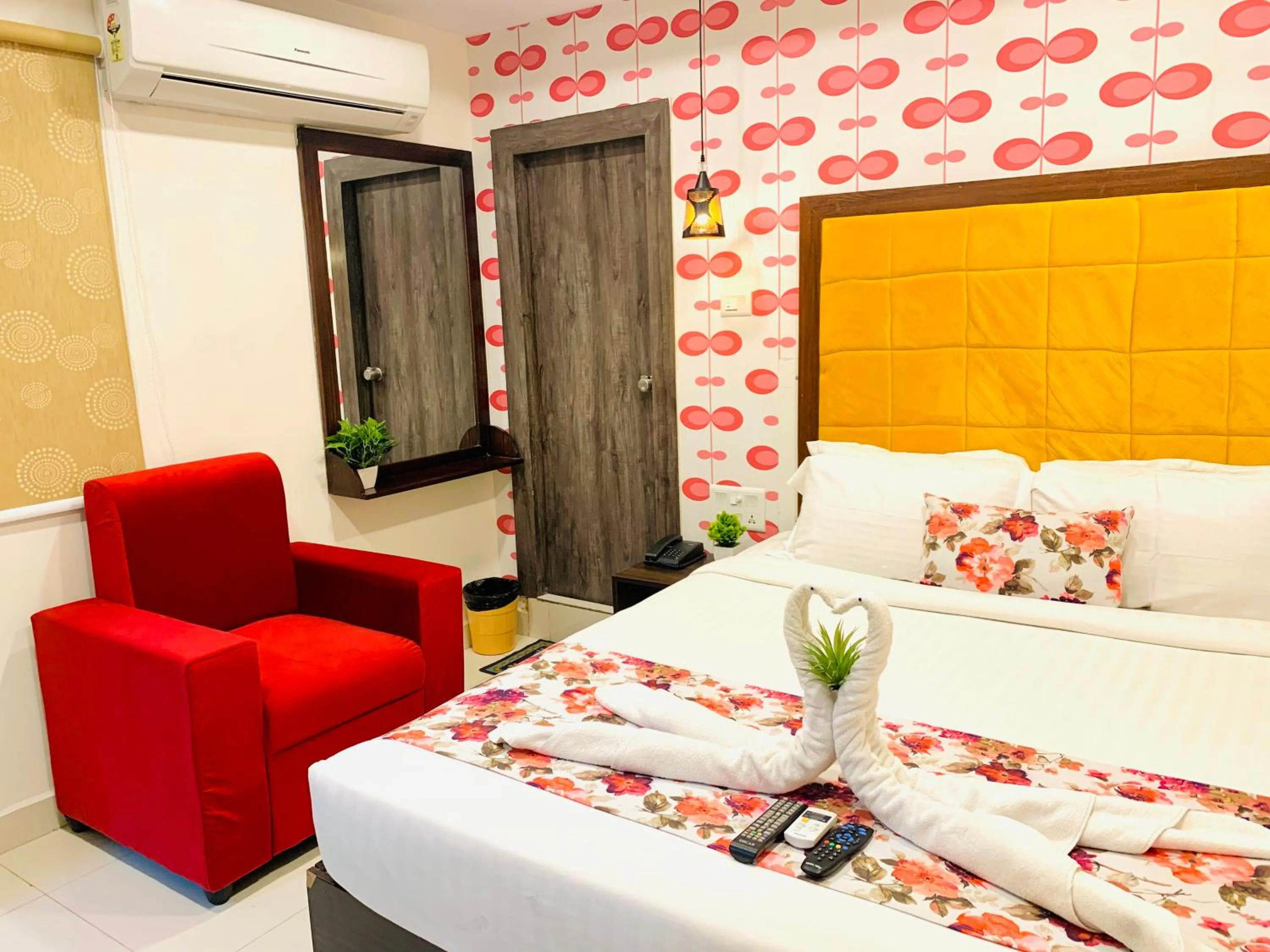 Bedroom, Bed in Hotel oak by signature airport zone hyderabad