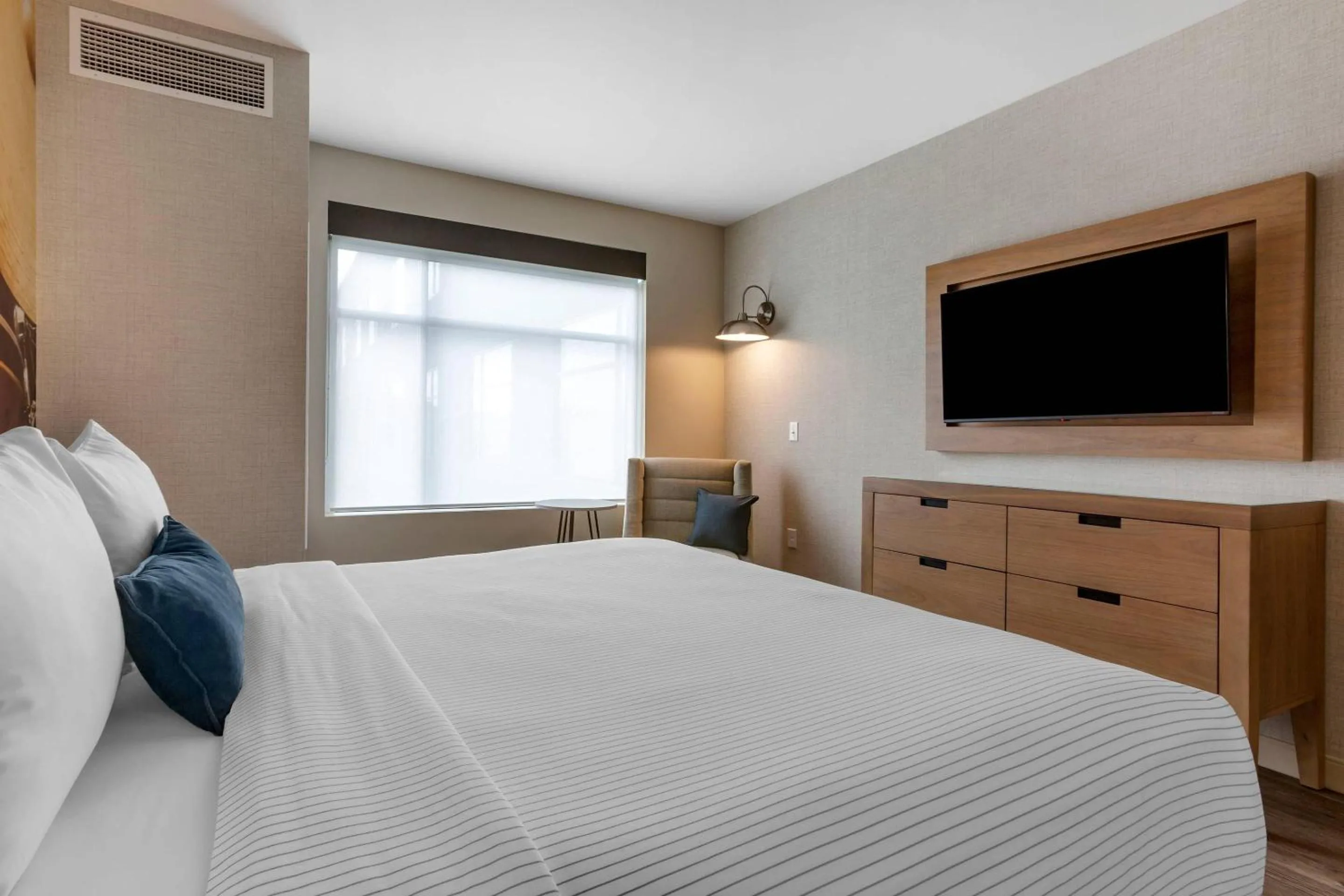 Bedroom, Bed in Cambria Hotel Austin Airport