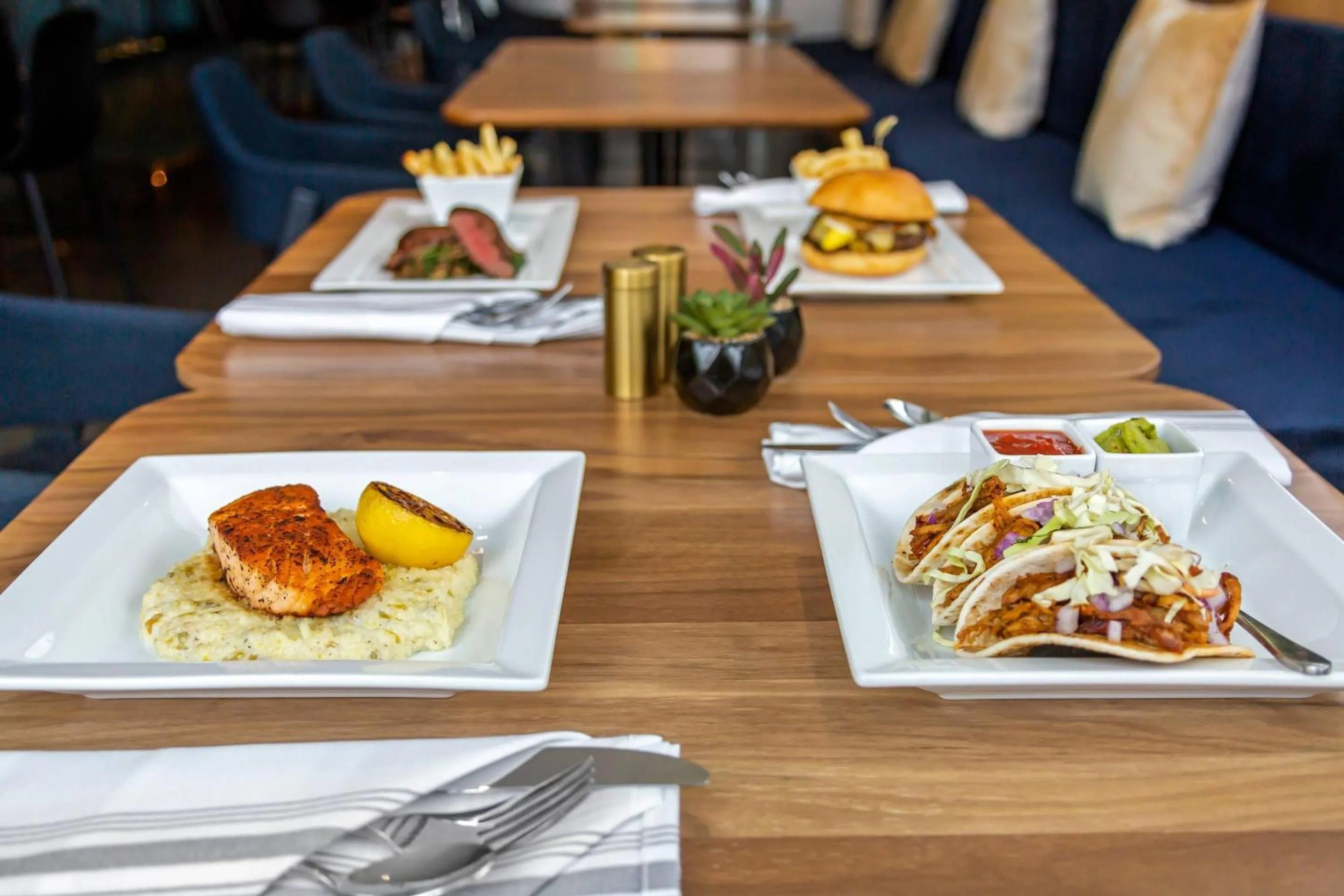 Restaurant/places to eat in Cambria Hotel Austin Airport