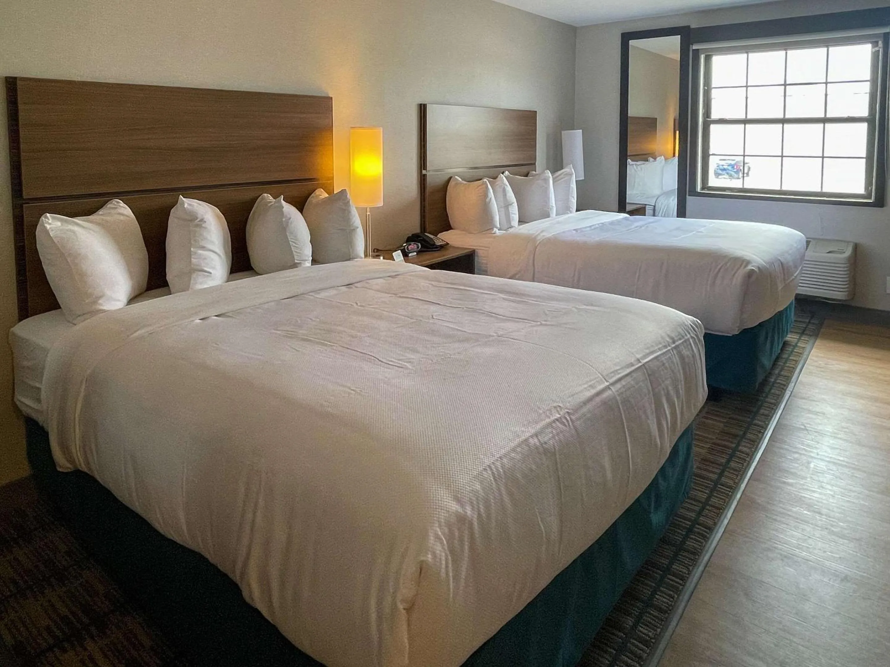 Bedroom, Bed in MainStay Suites Oakbrook Terrace - Chicago