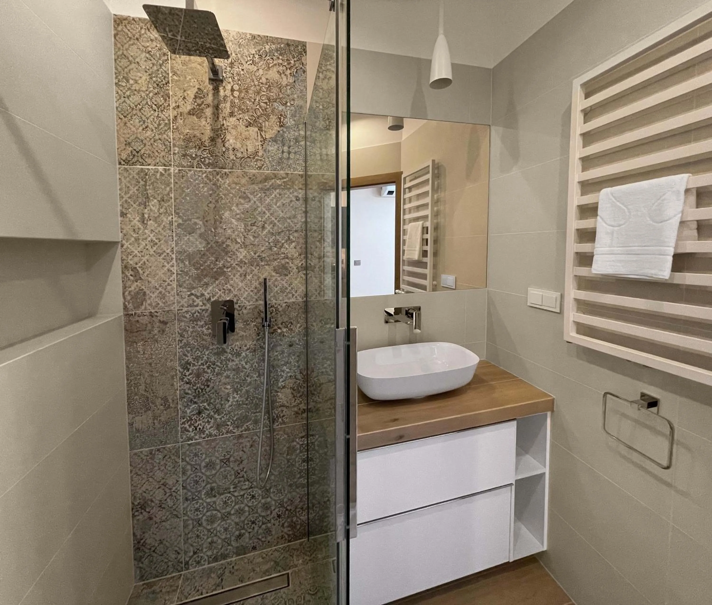 Bathroom in Starowiślna 41-43 by PI Apartments