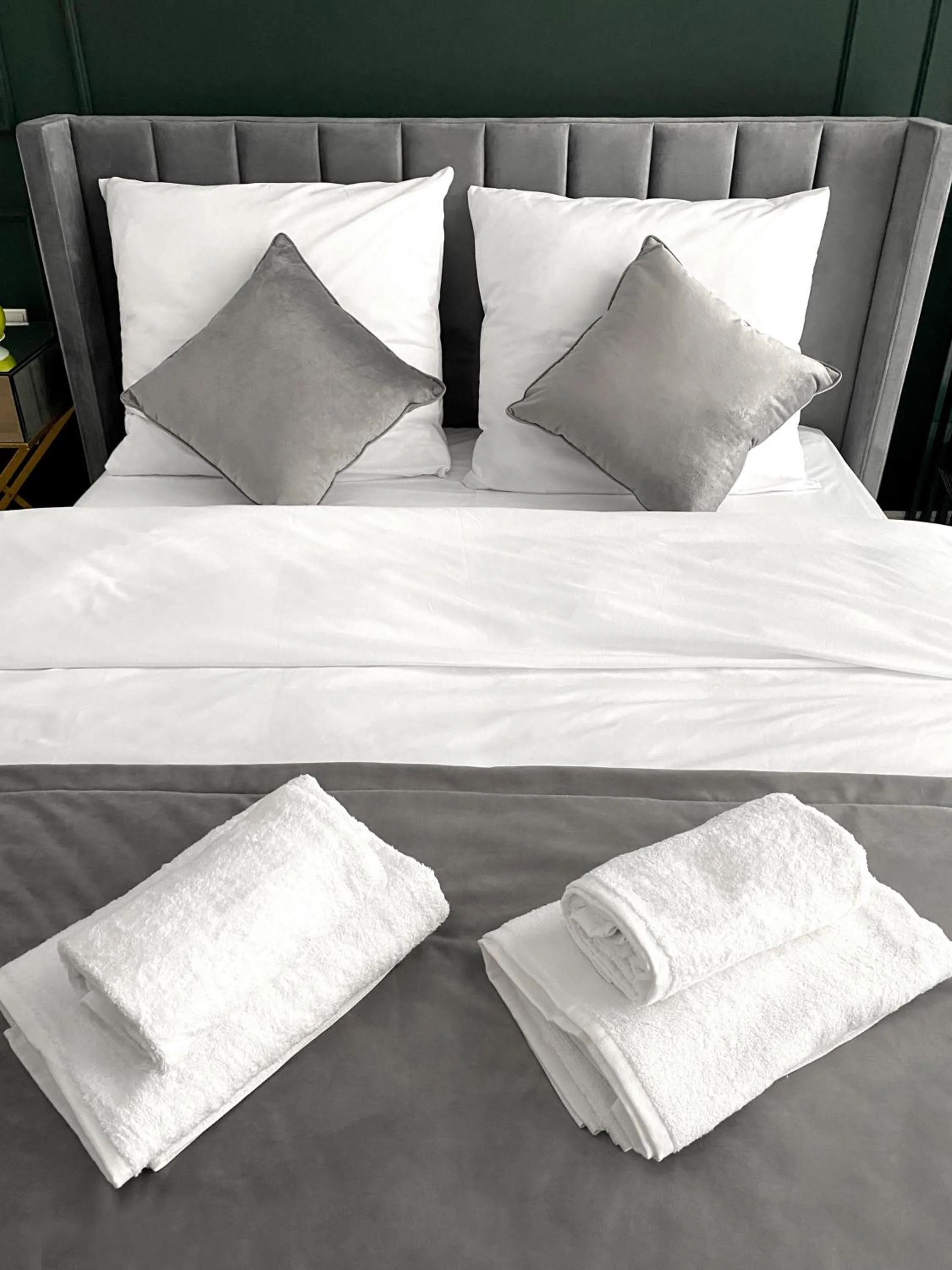 Bed in Starowiślna 41-43 by PI Apartments