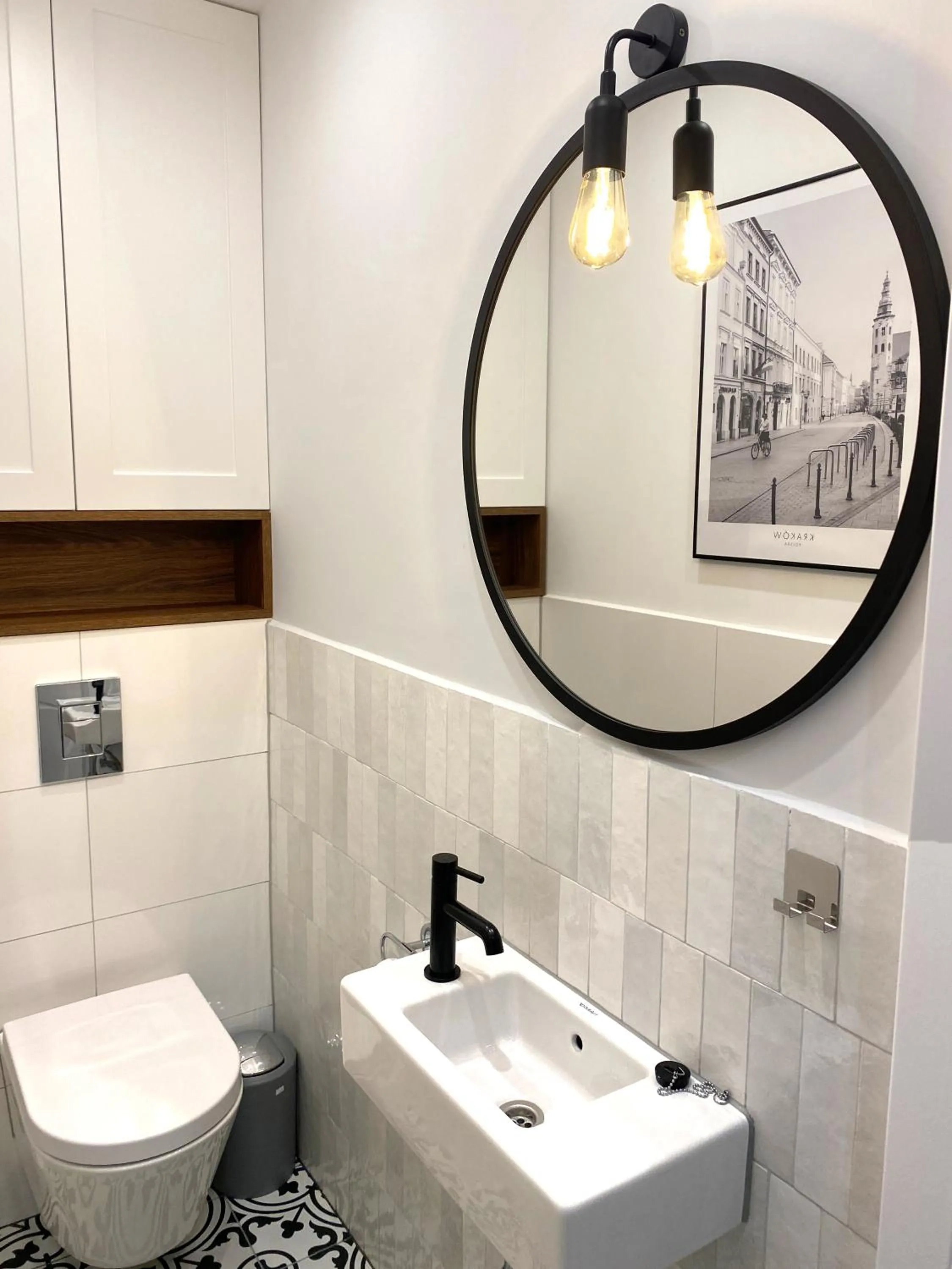 Toilet in Starowiślna 41-43 by PI Apartments