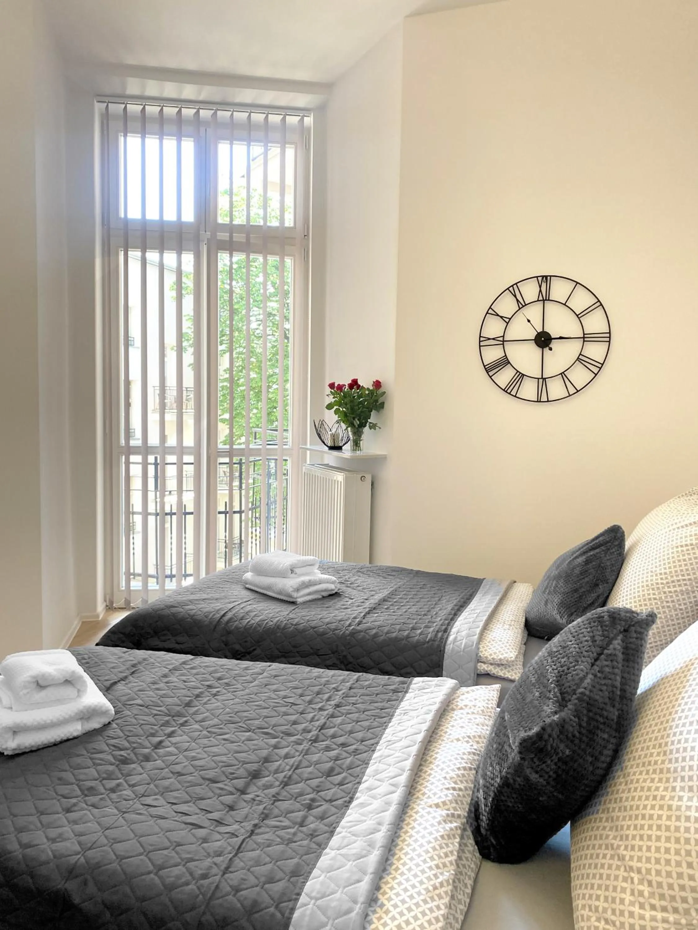 Bed in Starowiślna 41-43 by PI Apartments