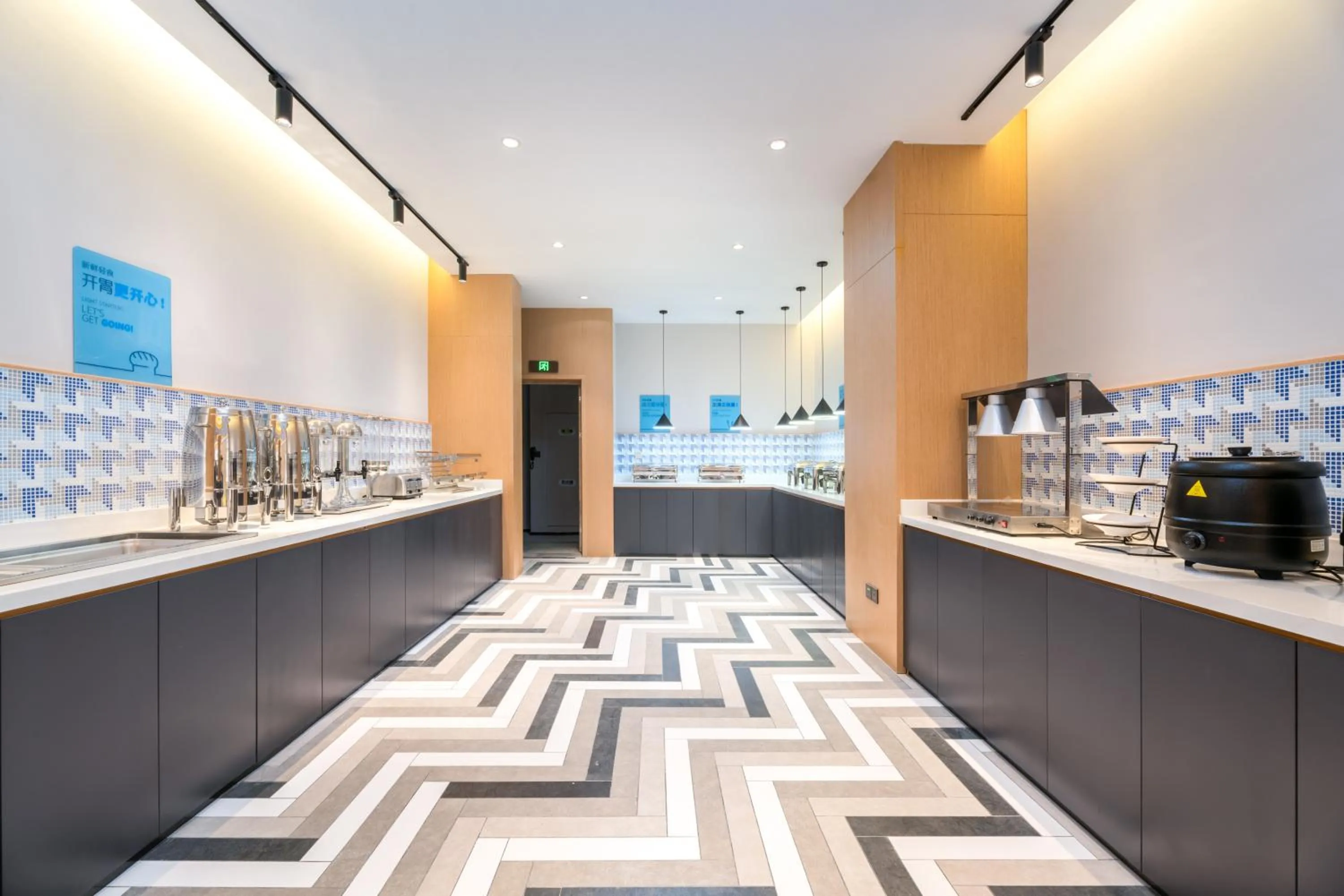 Breakfast in Holiday Inn Express Dongyang Hengdian, an IHG Hotel